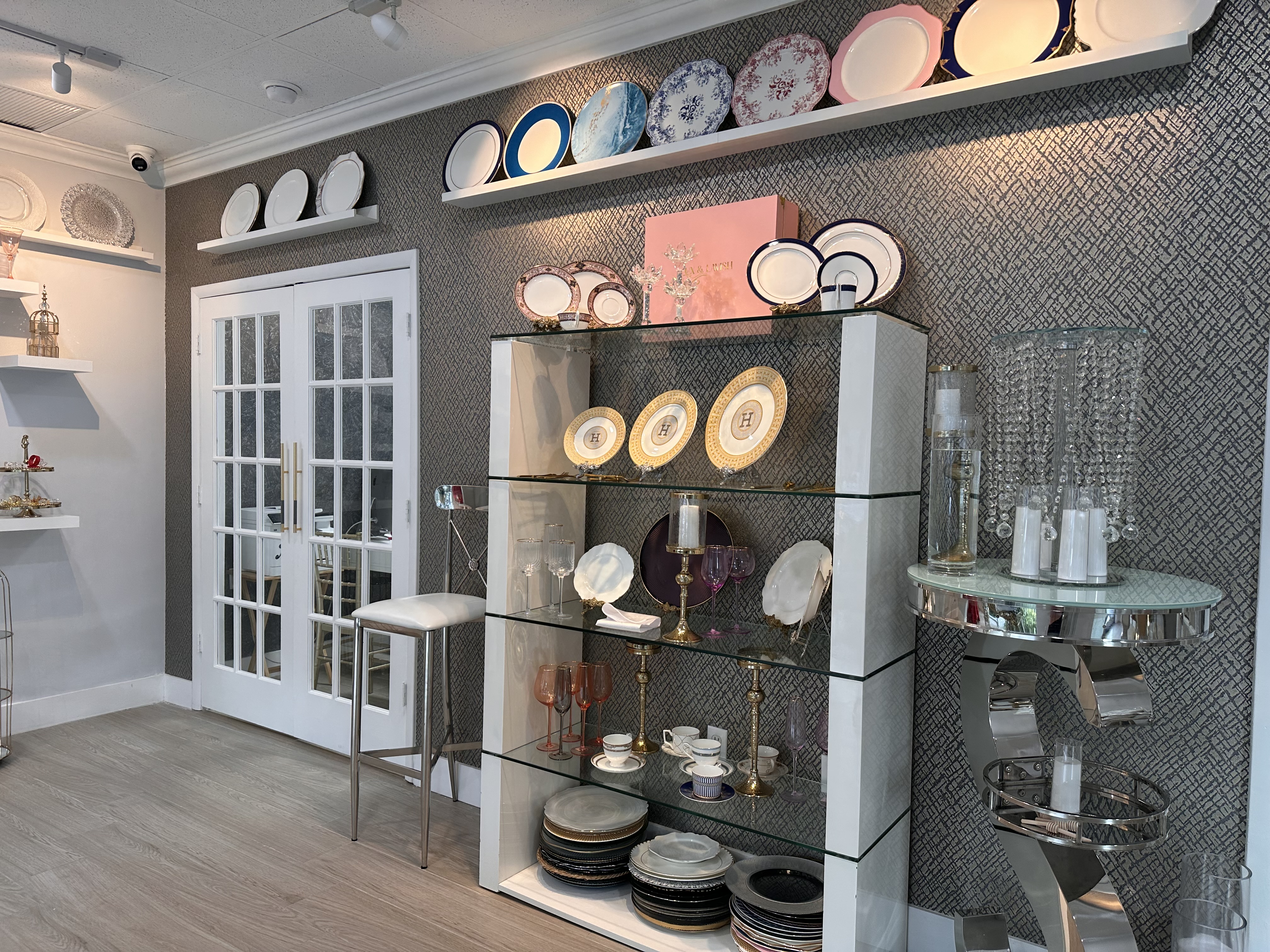 Book an appointment and lets create your dream table 