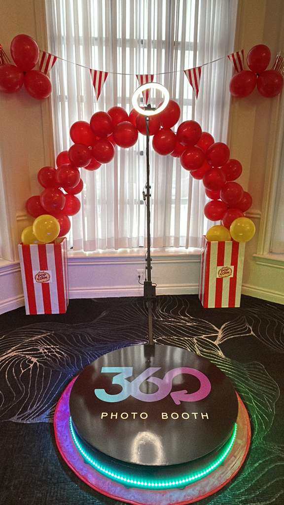 360 Video Spin Booth