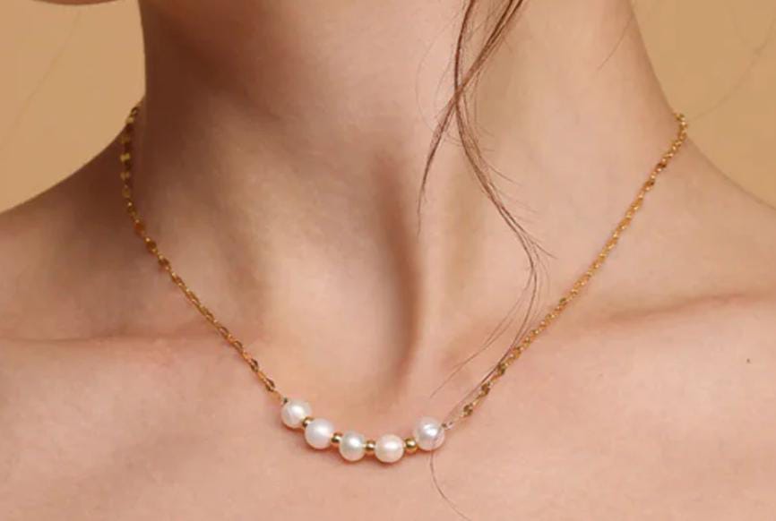 Elegant Pearl Necklace