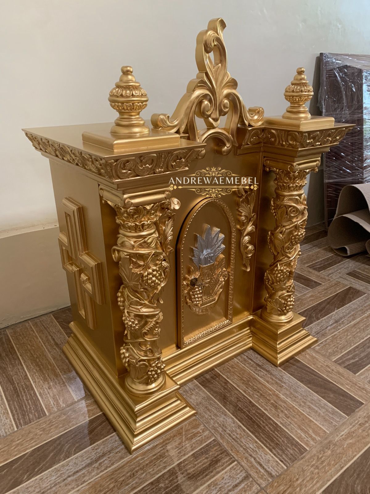 Tabernakel Gereja Model 2