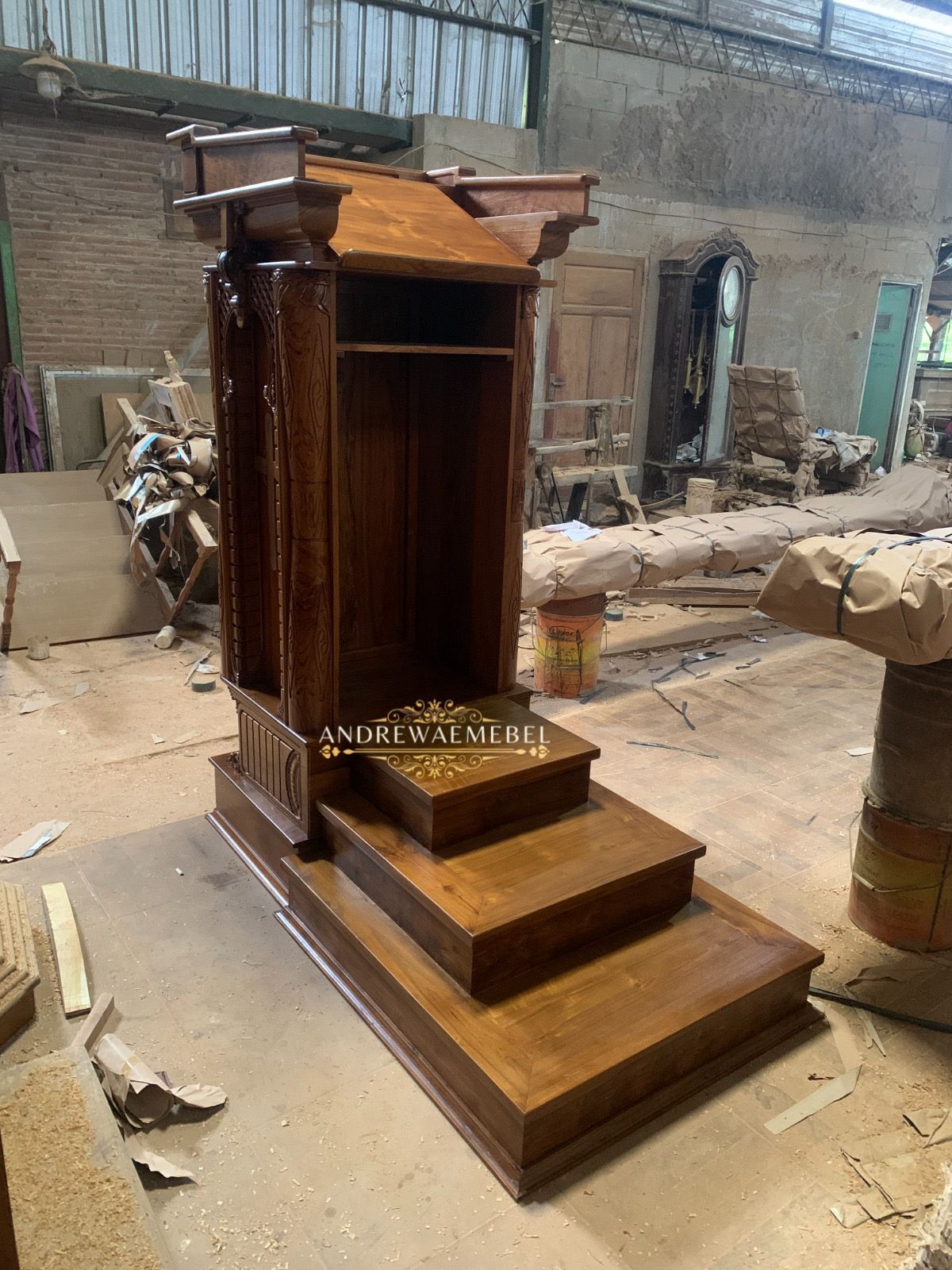 Podium Gereja Model 1