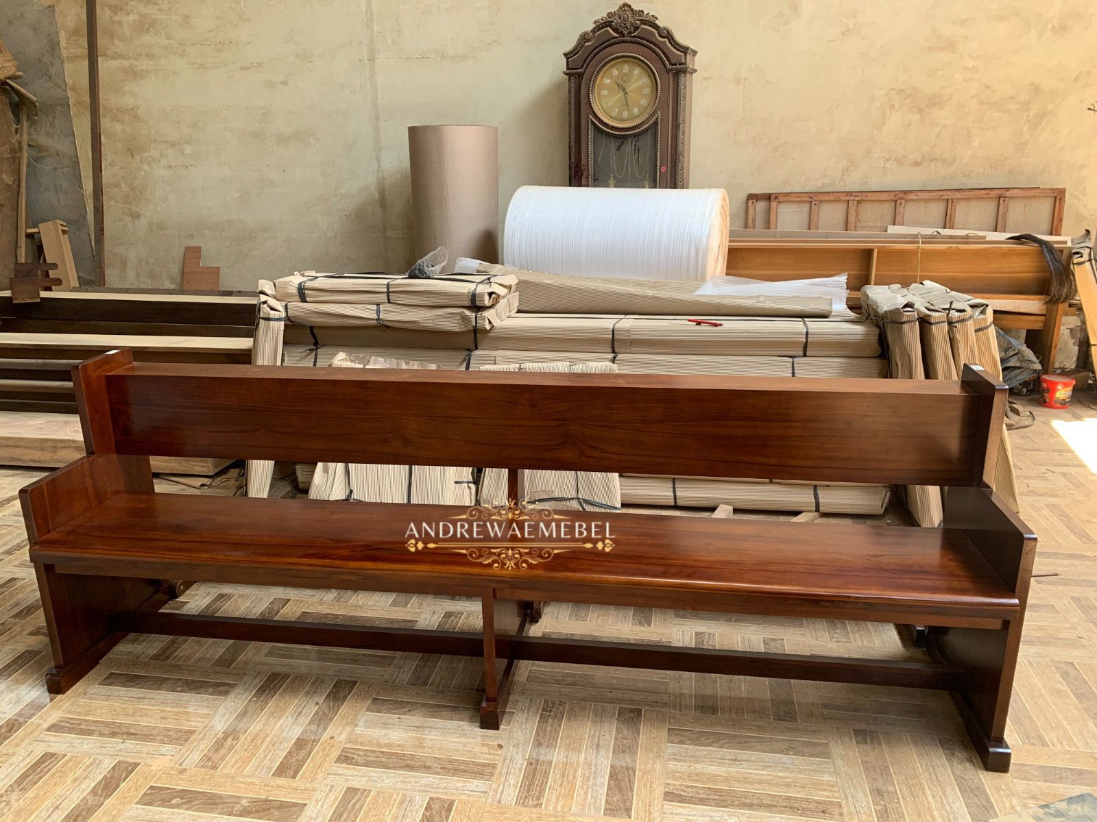 Bangku Gereja Model 2