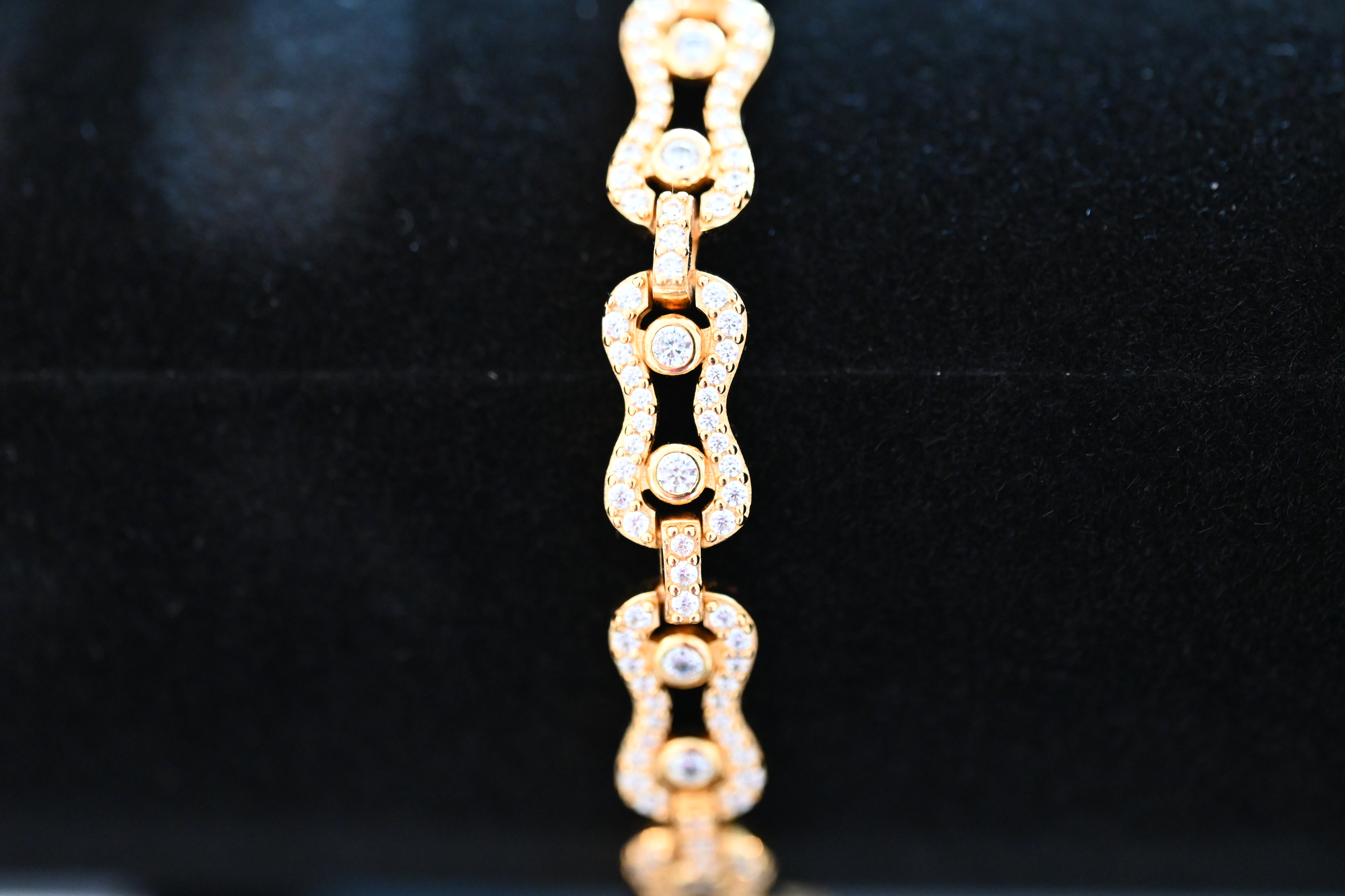 Pulsera de plata dorado con circonio