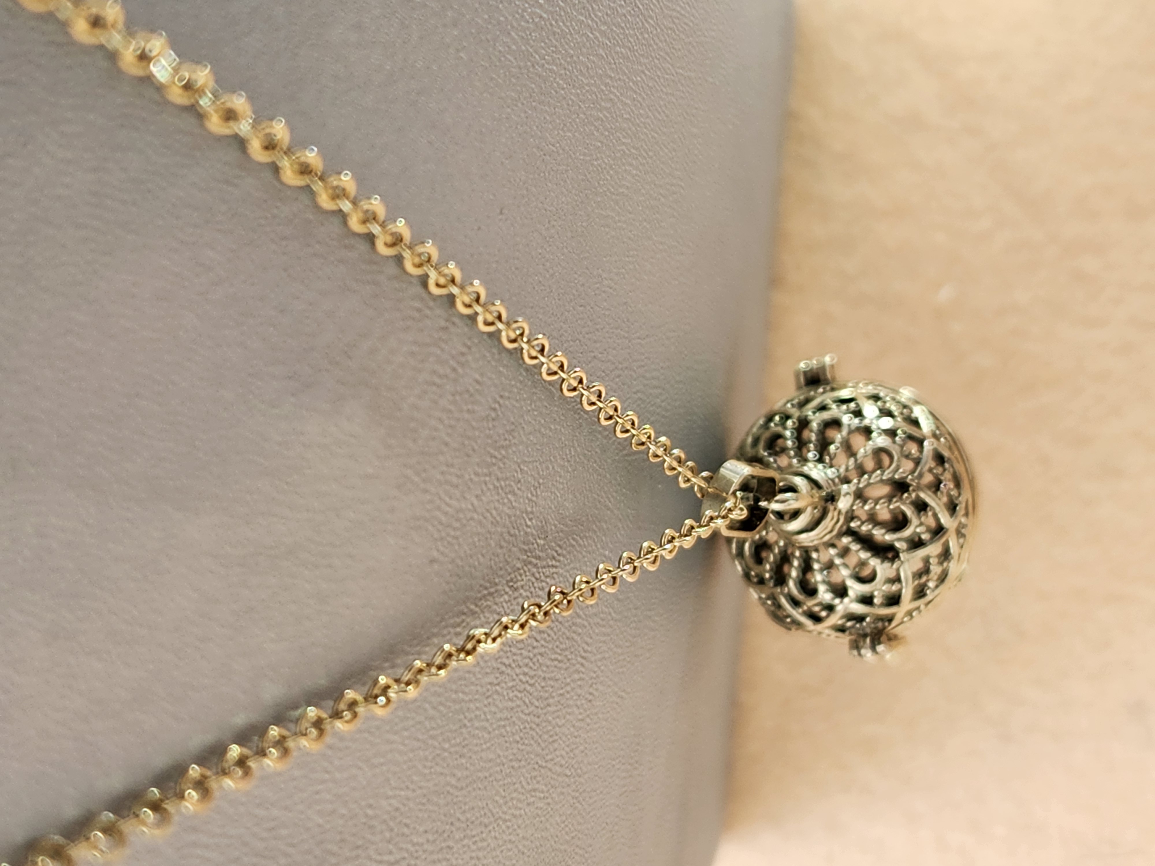 Collar Largo Bola Secreta