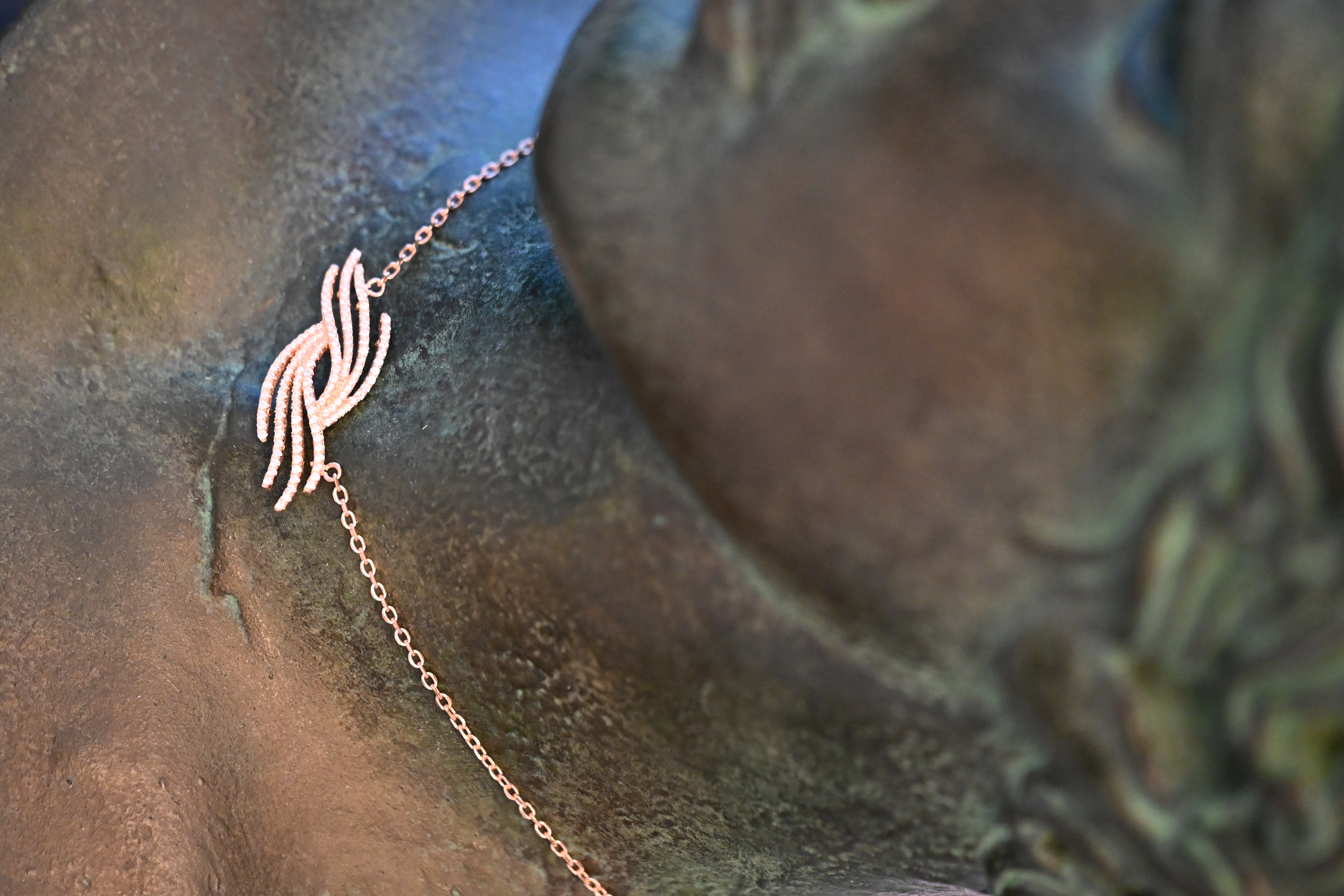 Collar de plata chapado de oro roso