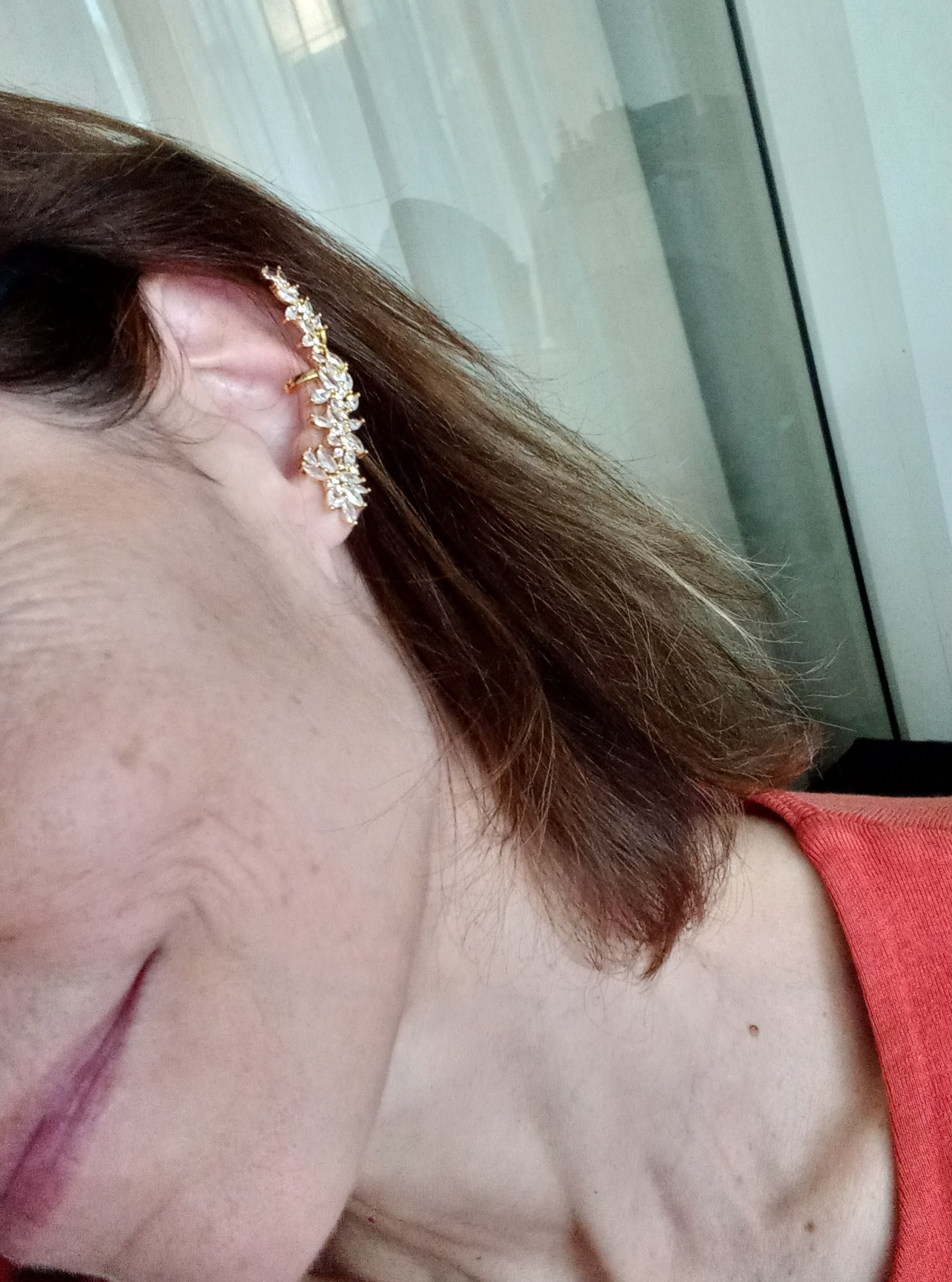 Ear Cuff Dorado Minimalista