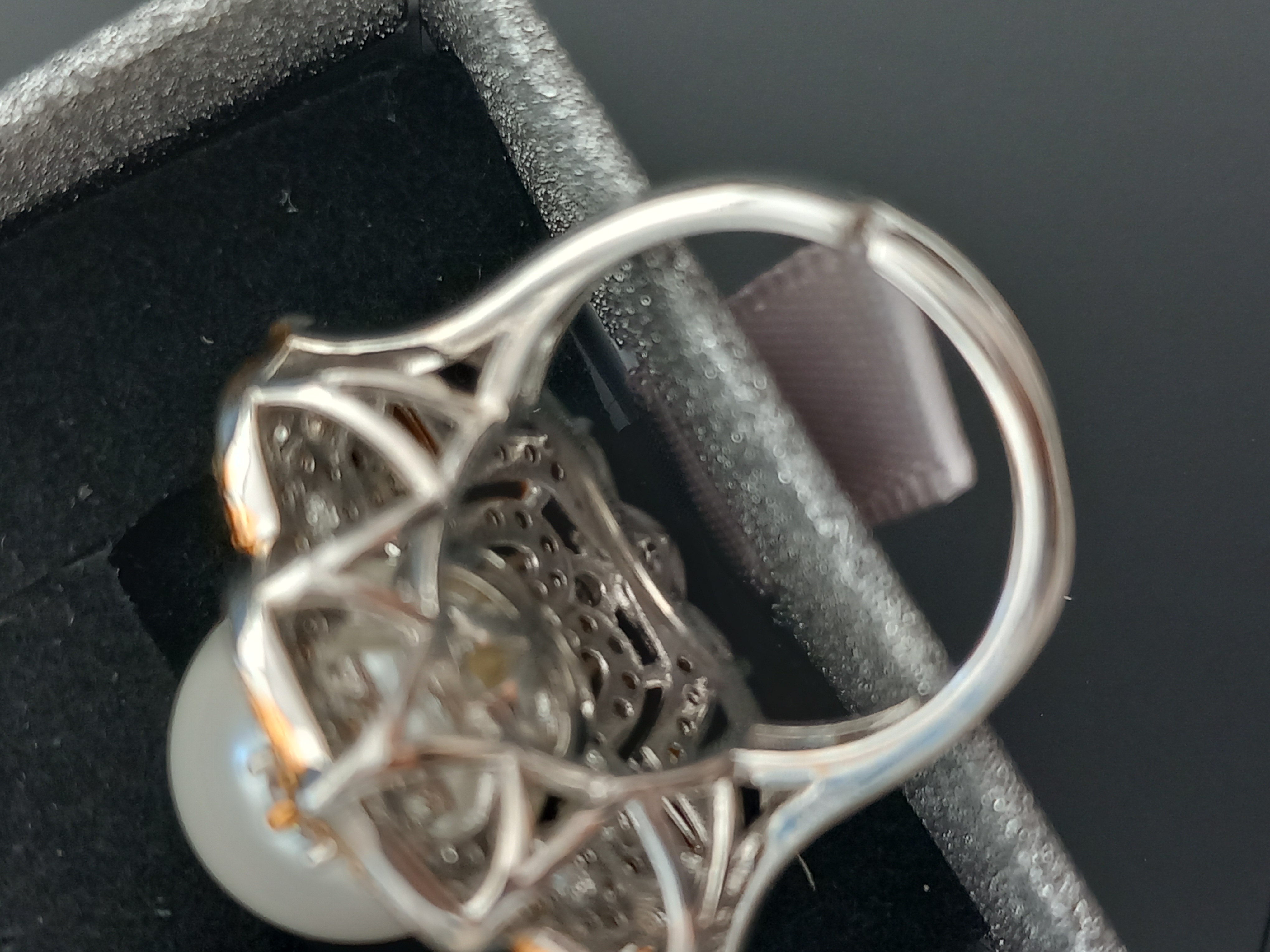 Anillo perla de plata chapada de oro