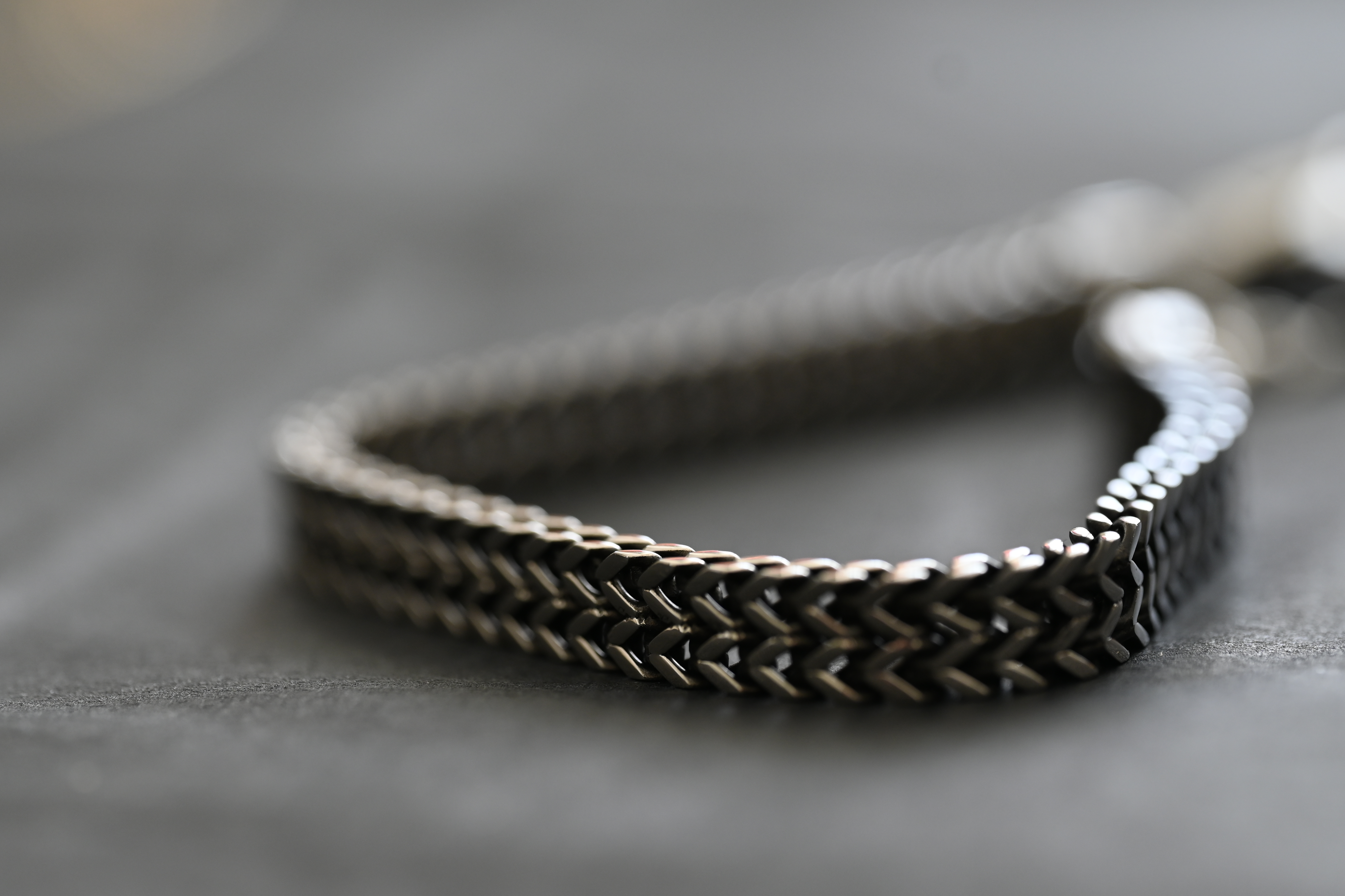 Pulsera de Acero Inoxidable con Diseño Chevron