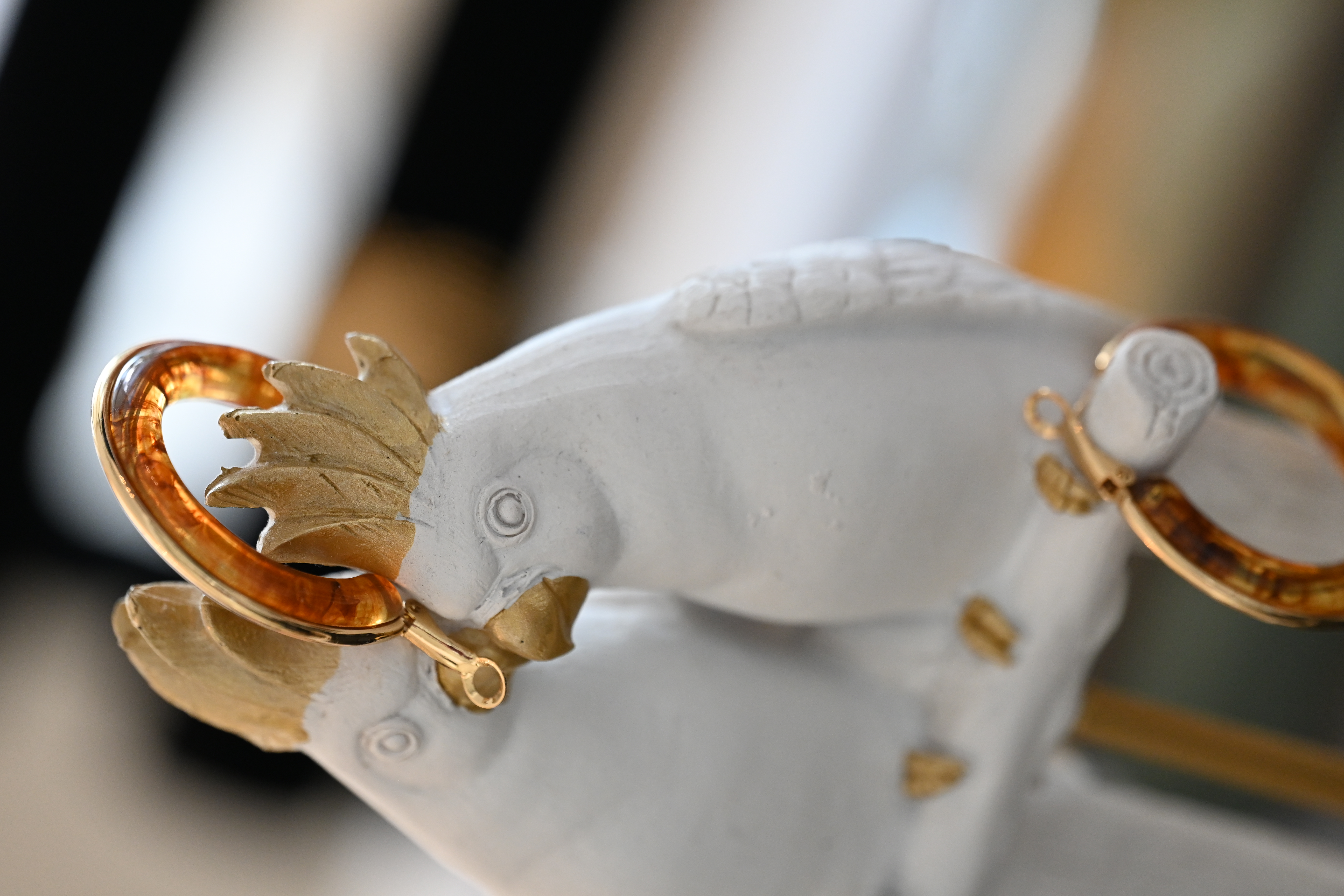 Aros dorados con ámbar