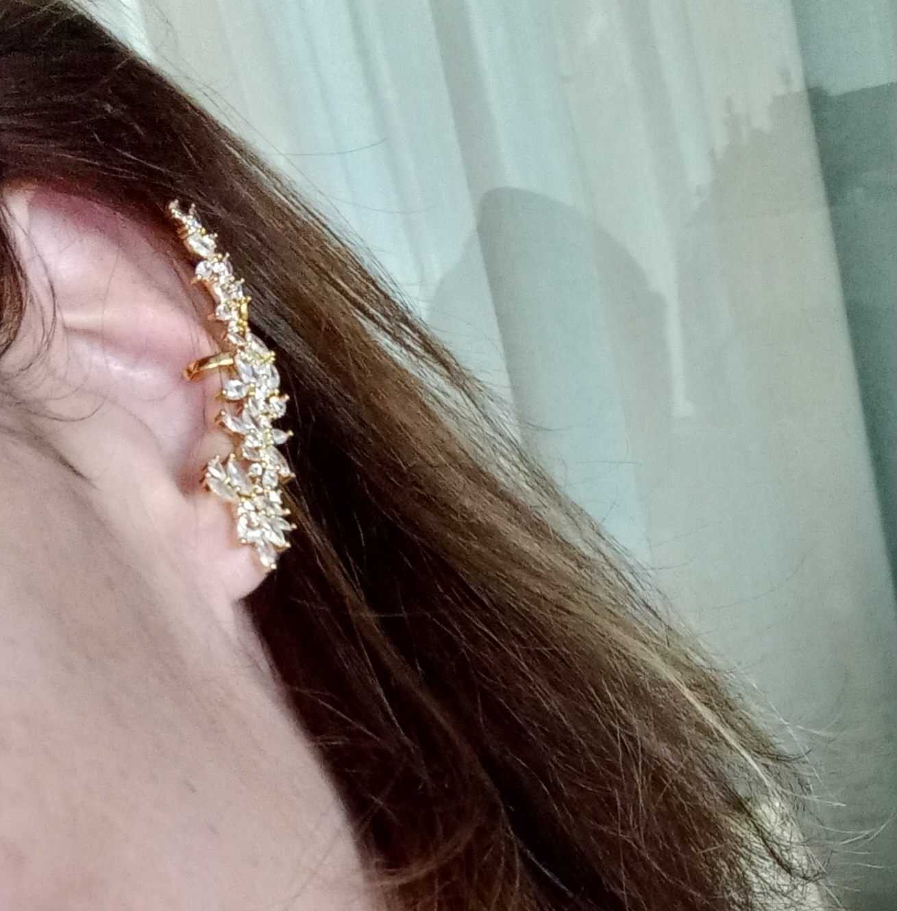 Ear Cuff Dorado Minimalista