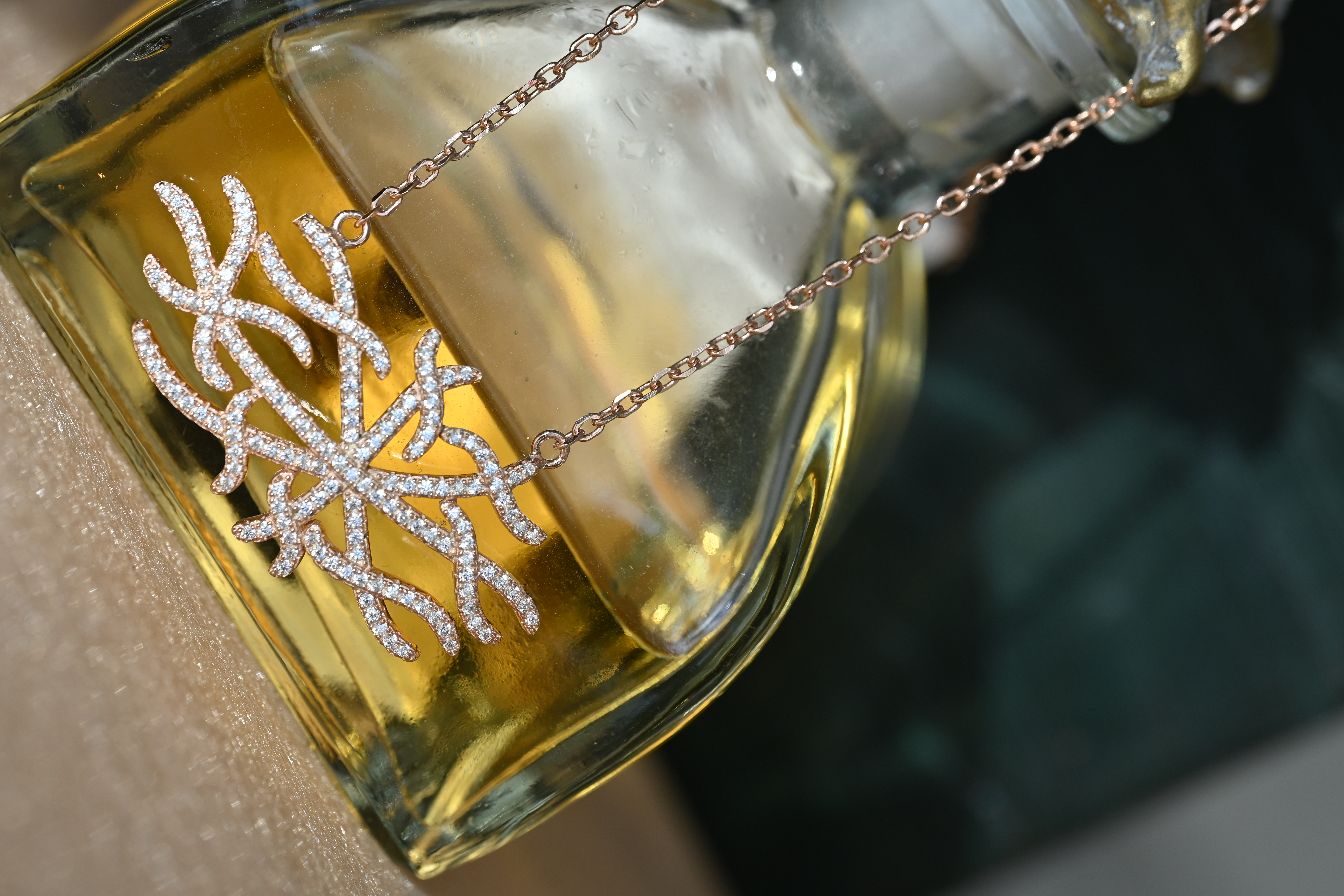 Coral-Inspired Pavé Necklace – Rose Silver & Rhodium Finish