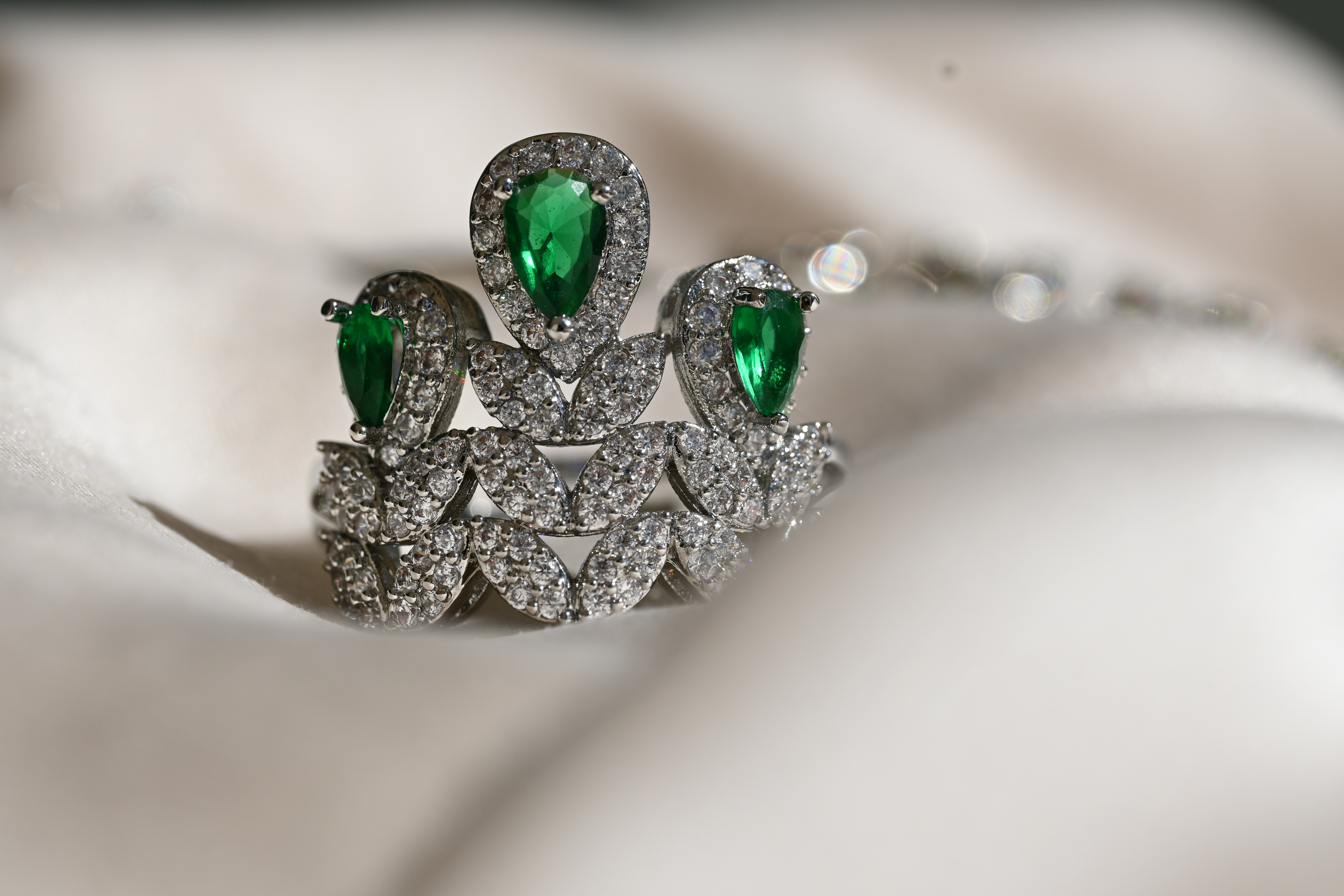 Set de joyas con circonitas verdes