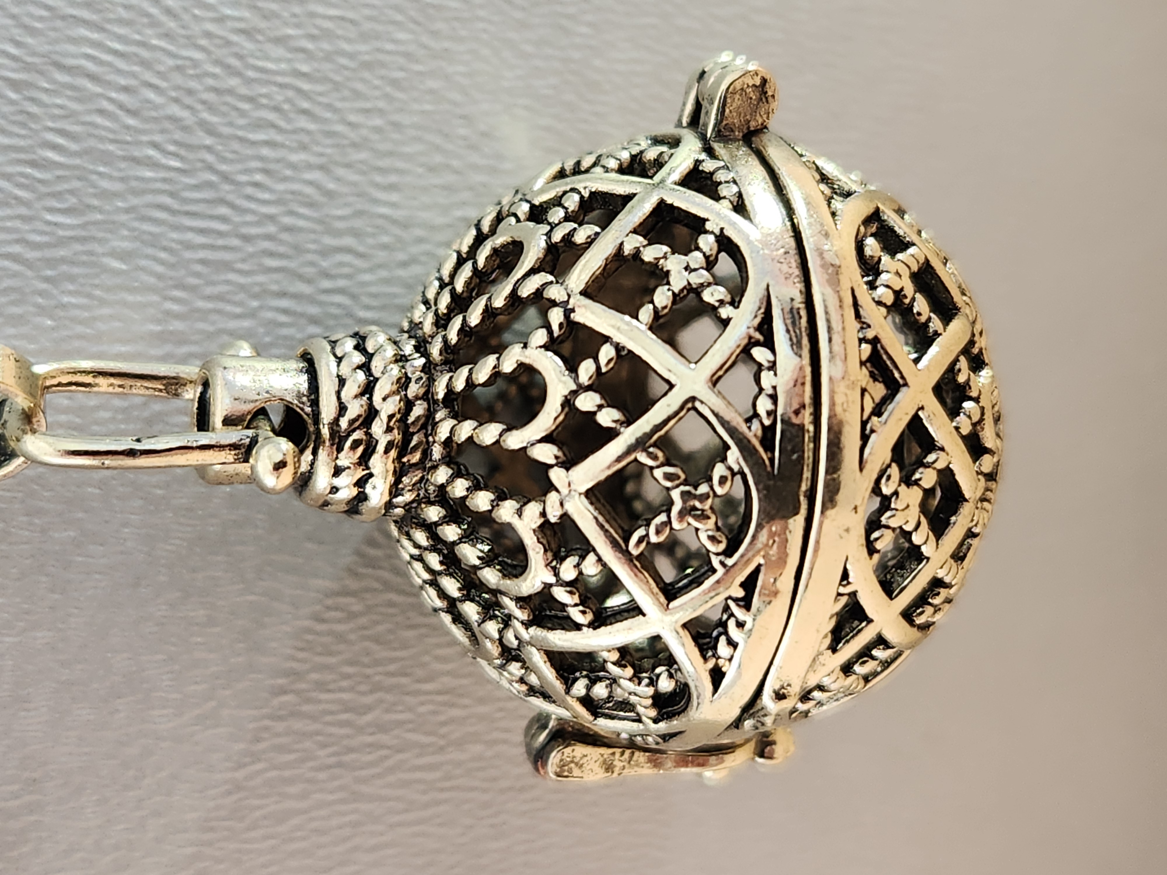 Collar Largo Bola Secreta