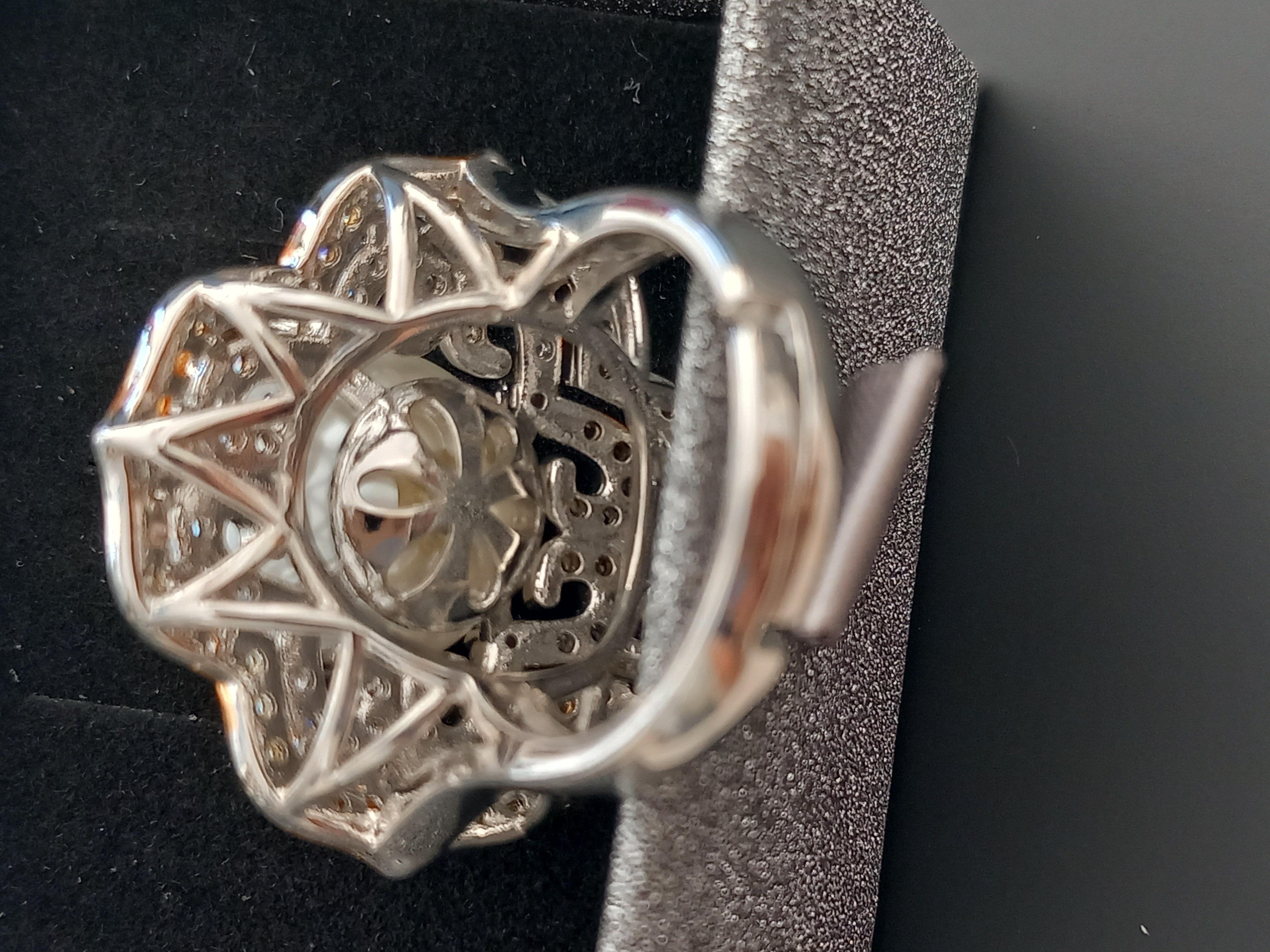 Anillo perla de plata chapada de oro