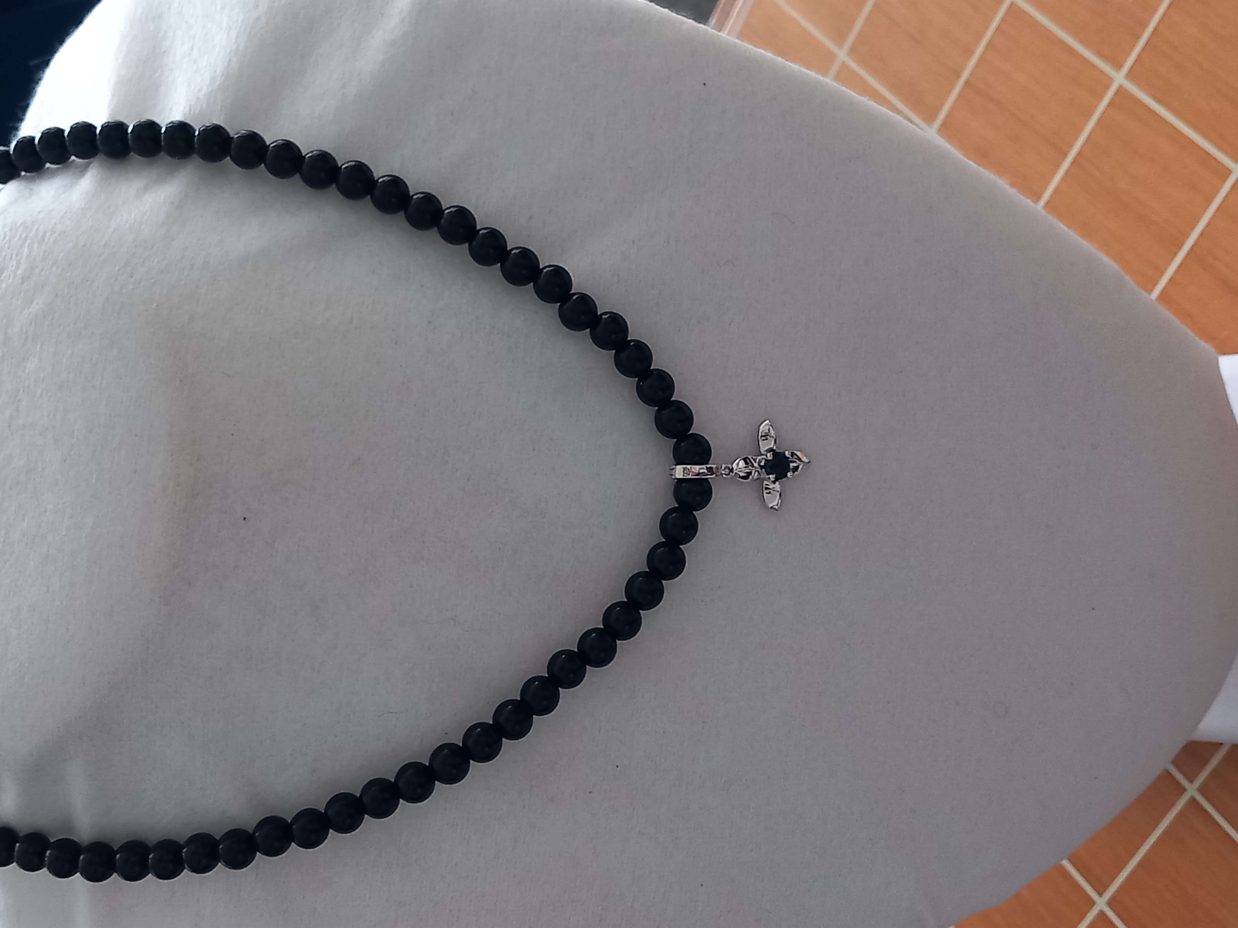 Collar de perlas "Lilas noir"