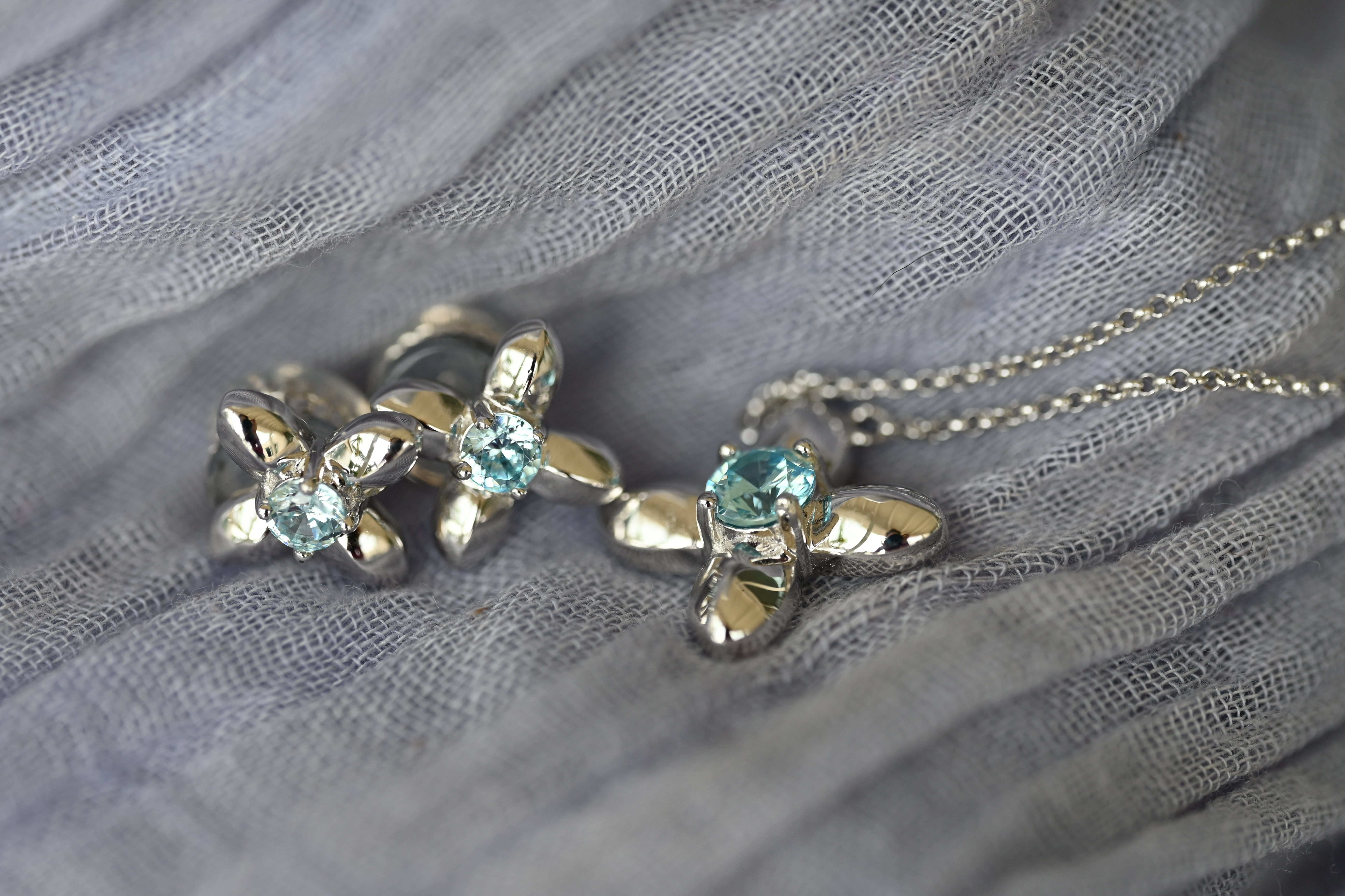 Silver earrings plated with white gold