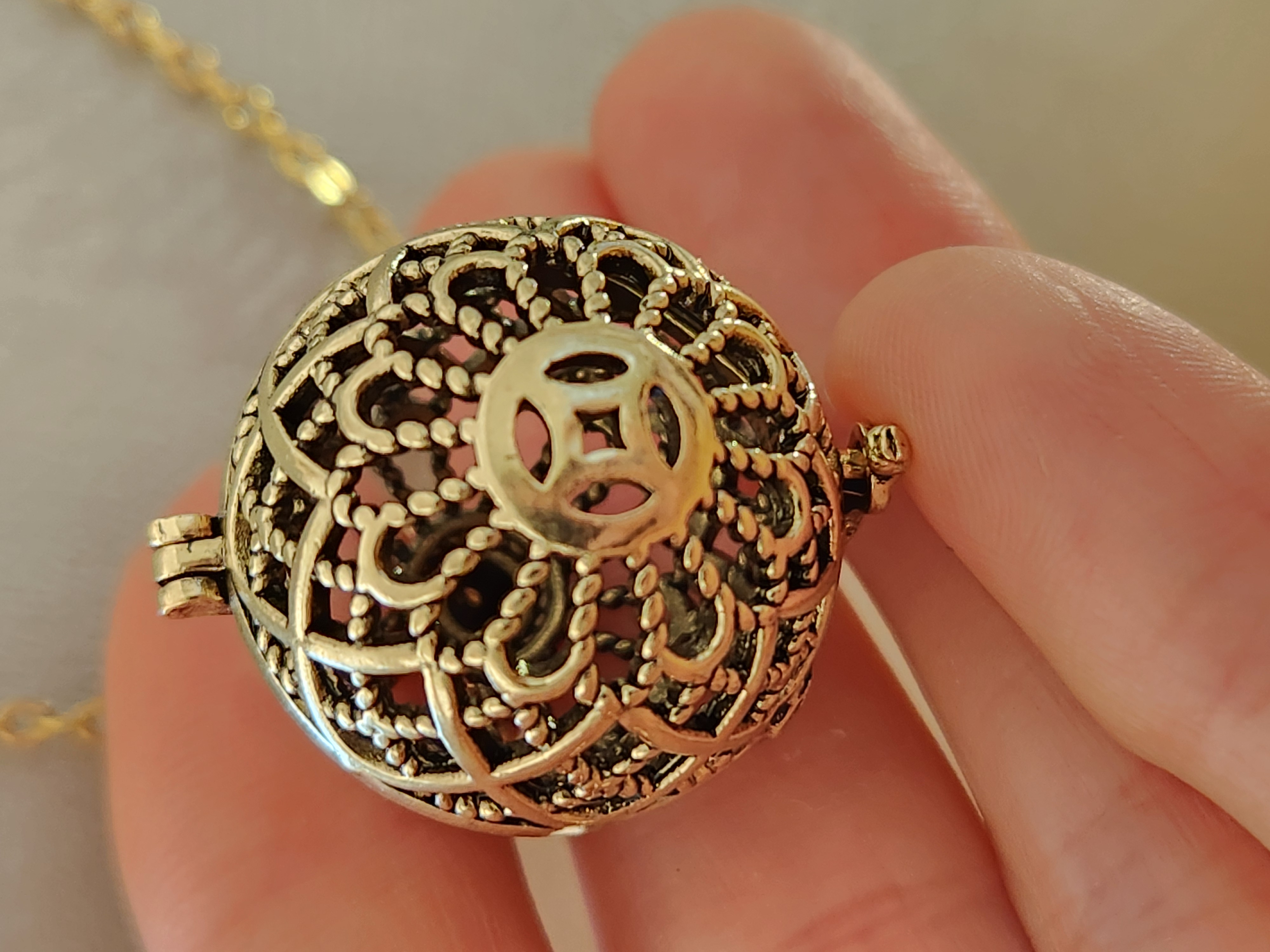 Collar Largo Bola Secreta