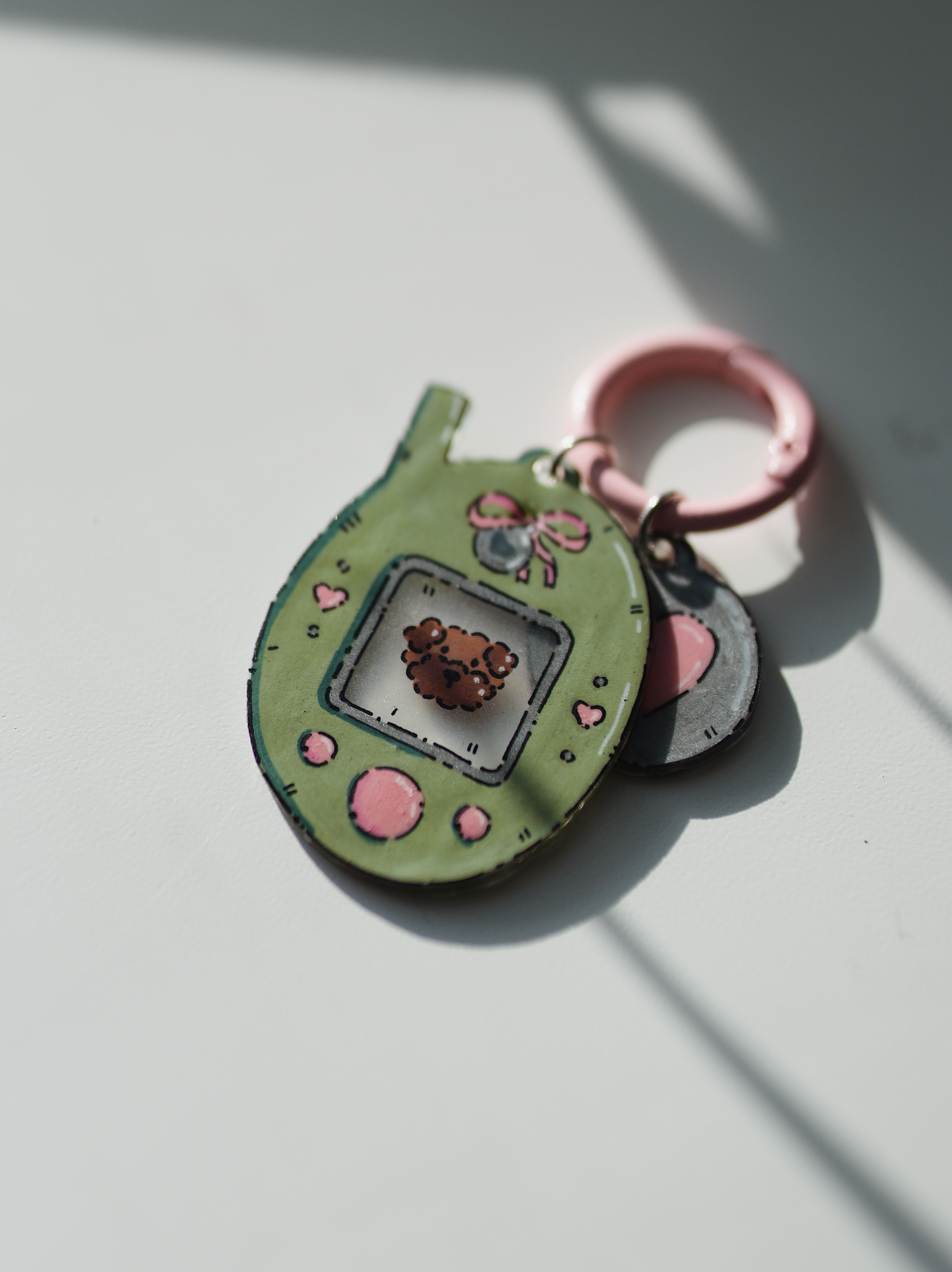 Raktų pakabukas su Tamagotchi garbanotu šuniuku