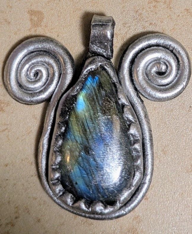 Labradorite and Silver Pendant