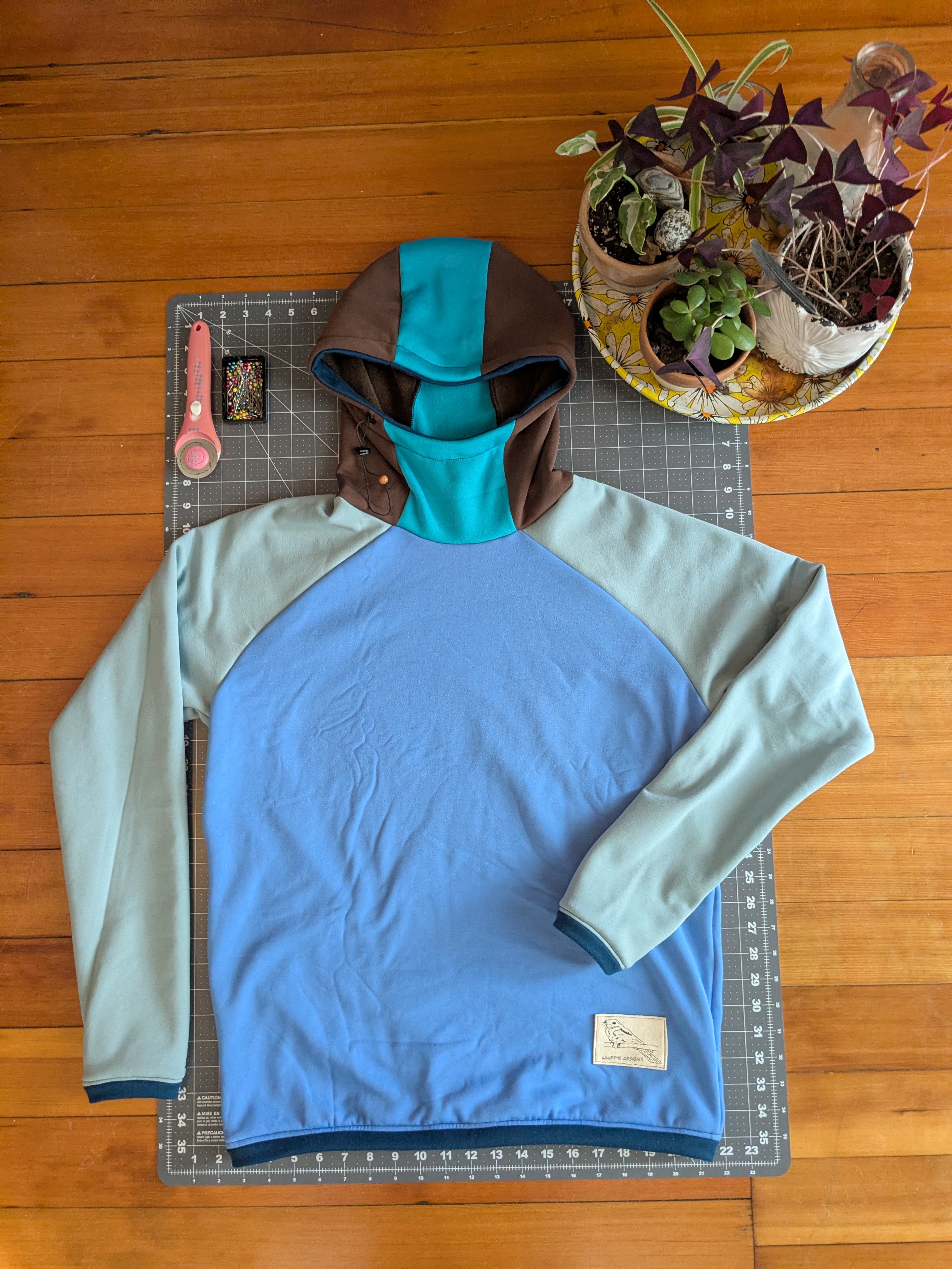 Raglan Hoodie Medium (The Blues)