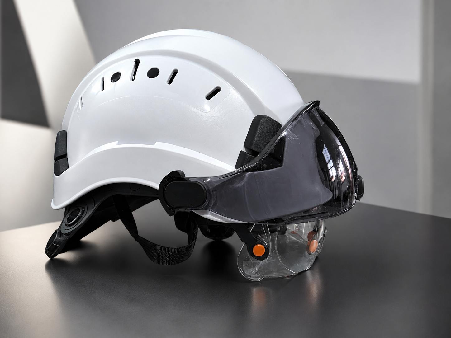 Casco de Seguridad con Visor Integrado
