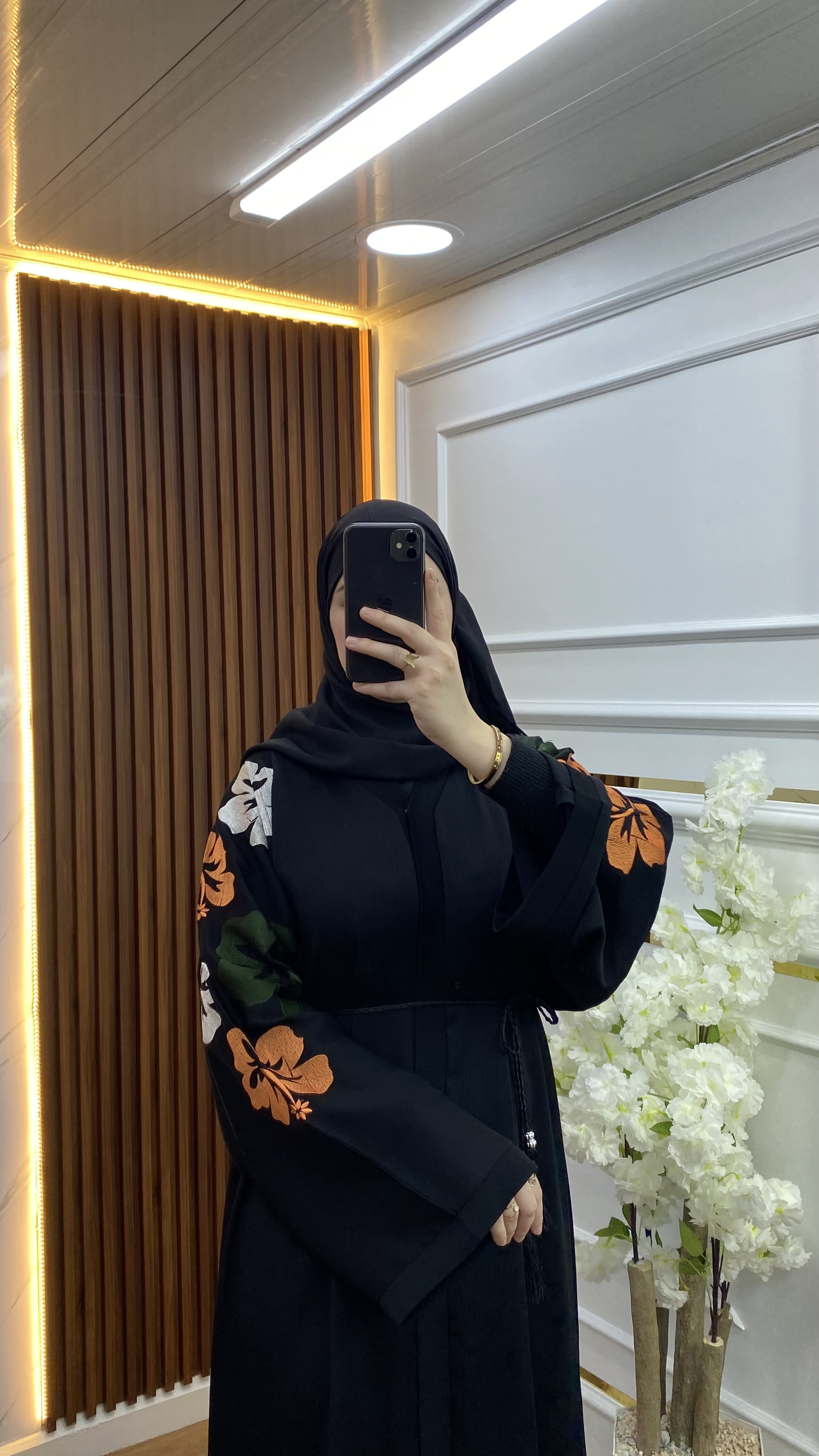 Abaya Broderie A fleur 