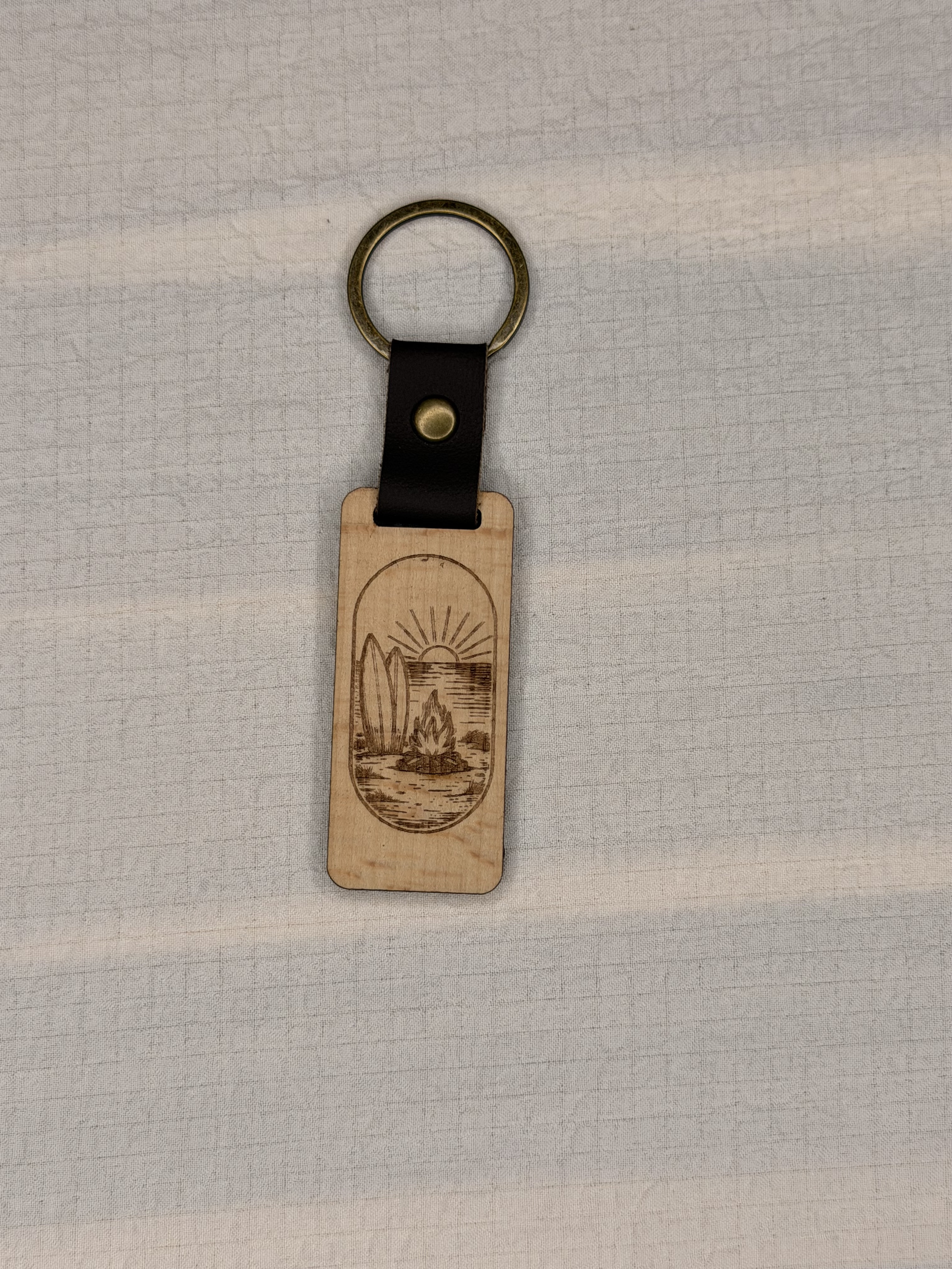 Porte clés en bois et cuir - différentes variantes