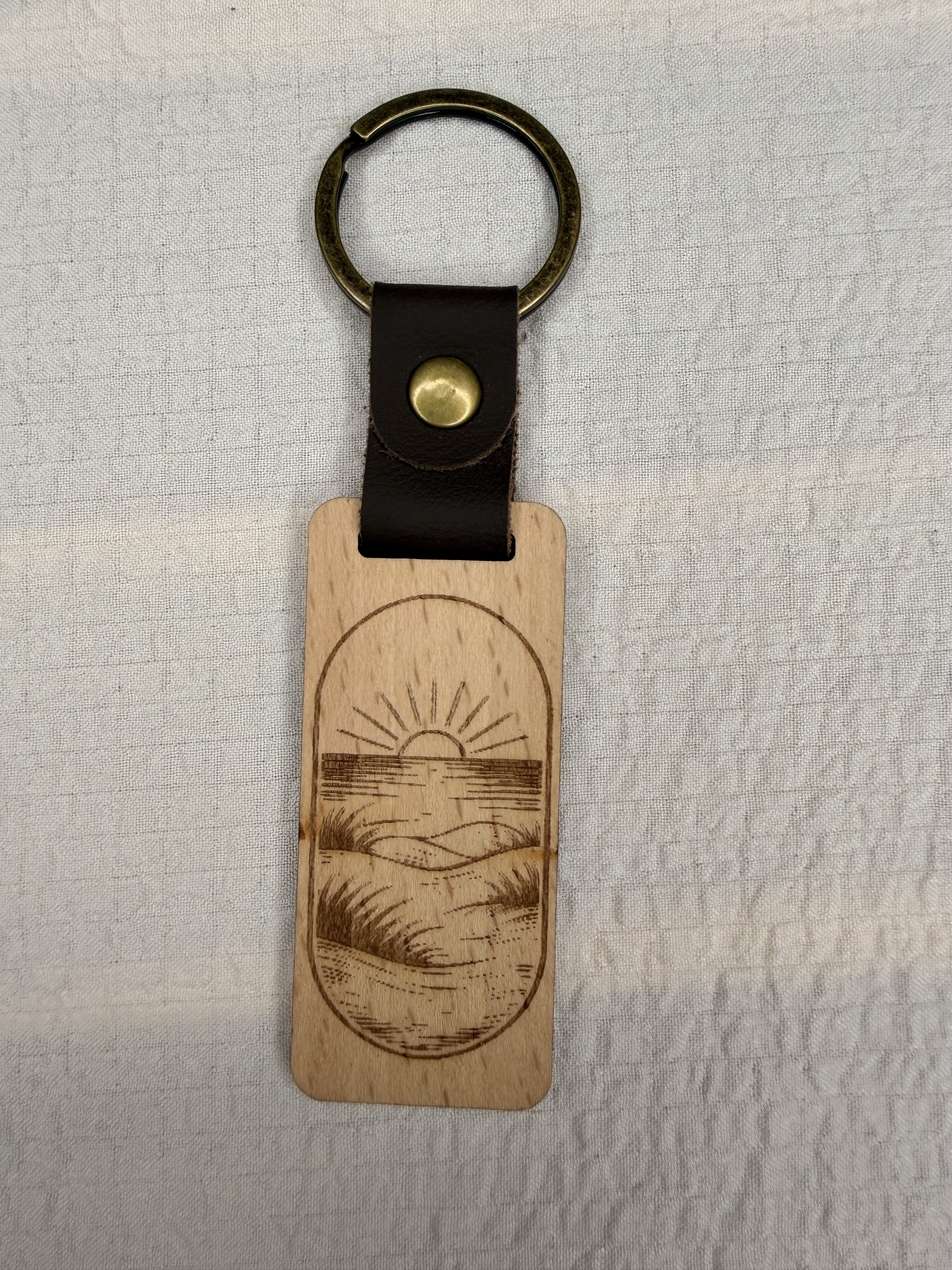 Porte clés en bois et cuir - différentes variantes