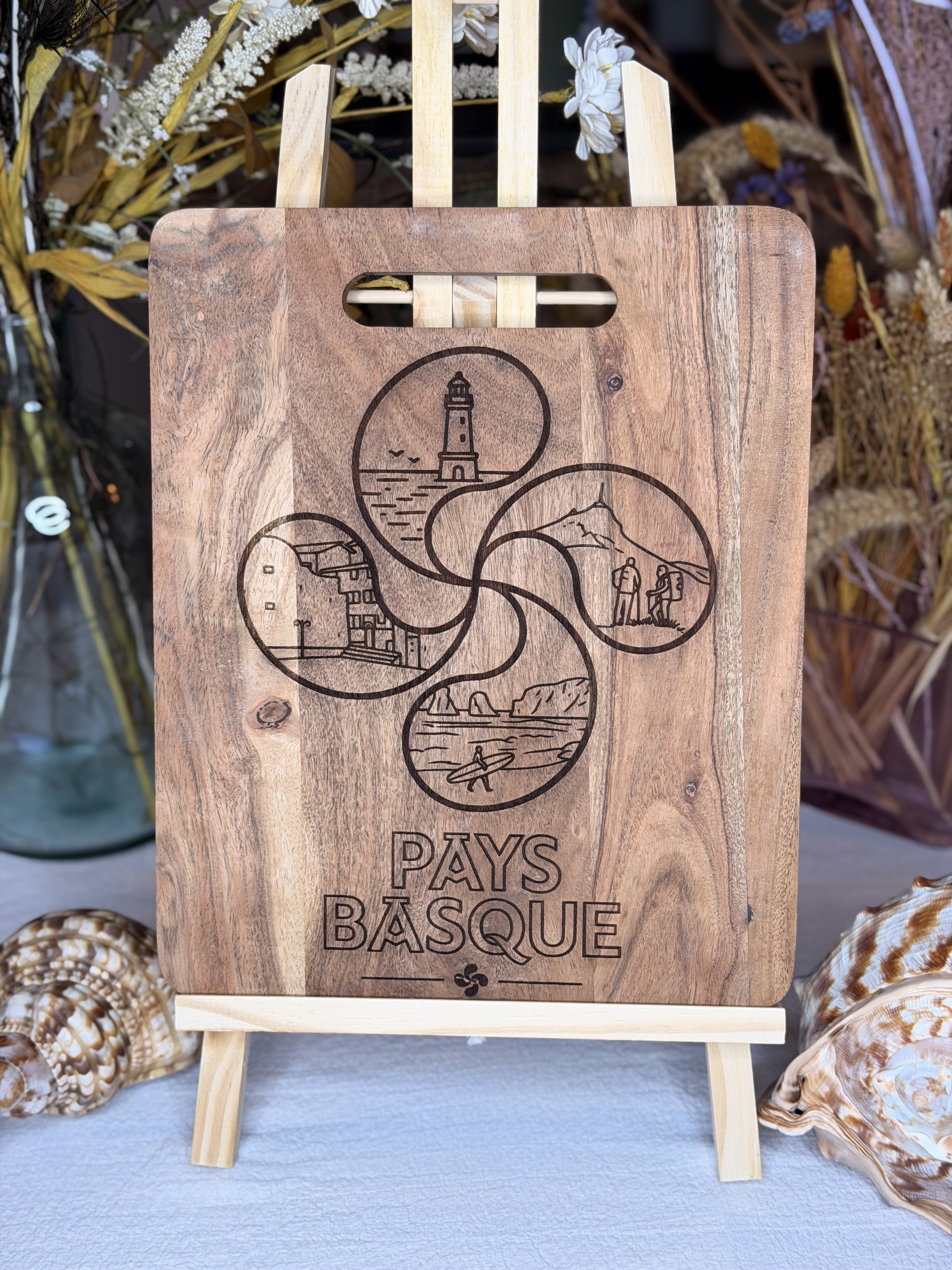 Planche à découper décorative - Croix basque - 32x25 cm
