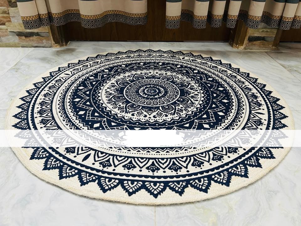 Round Mandala Pattern Rug