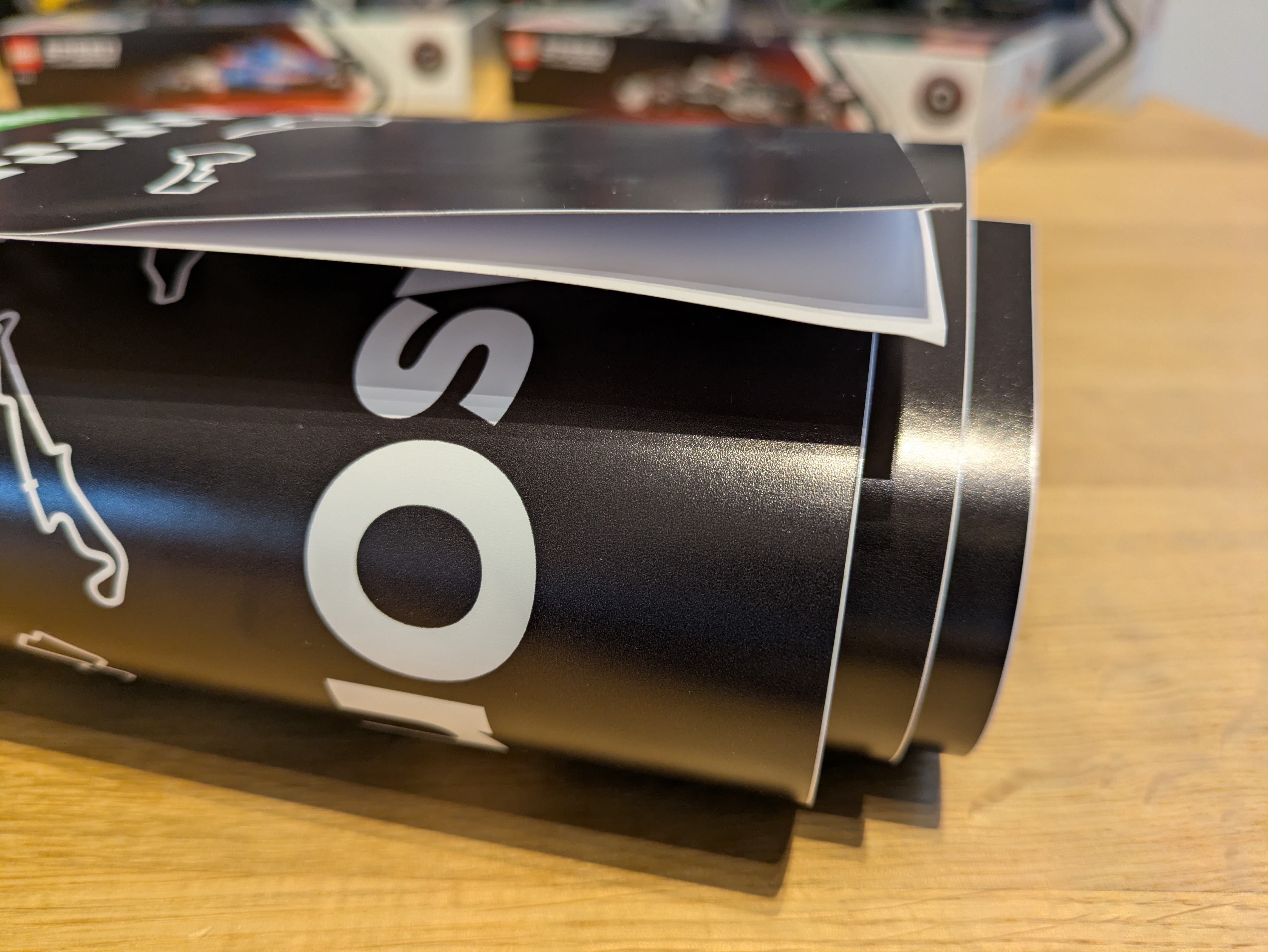 F1 plakatas Lego Speed Champions bolidams