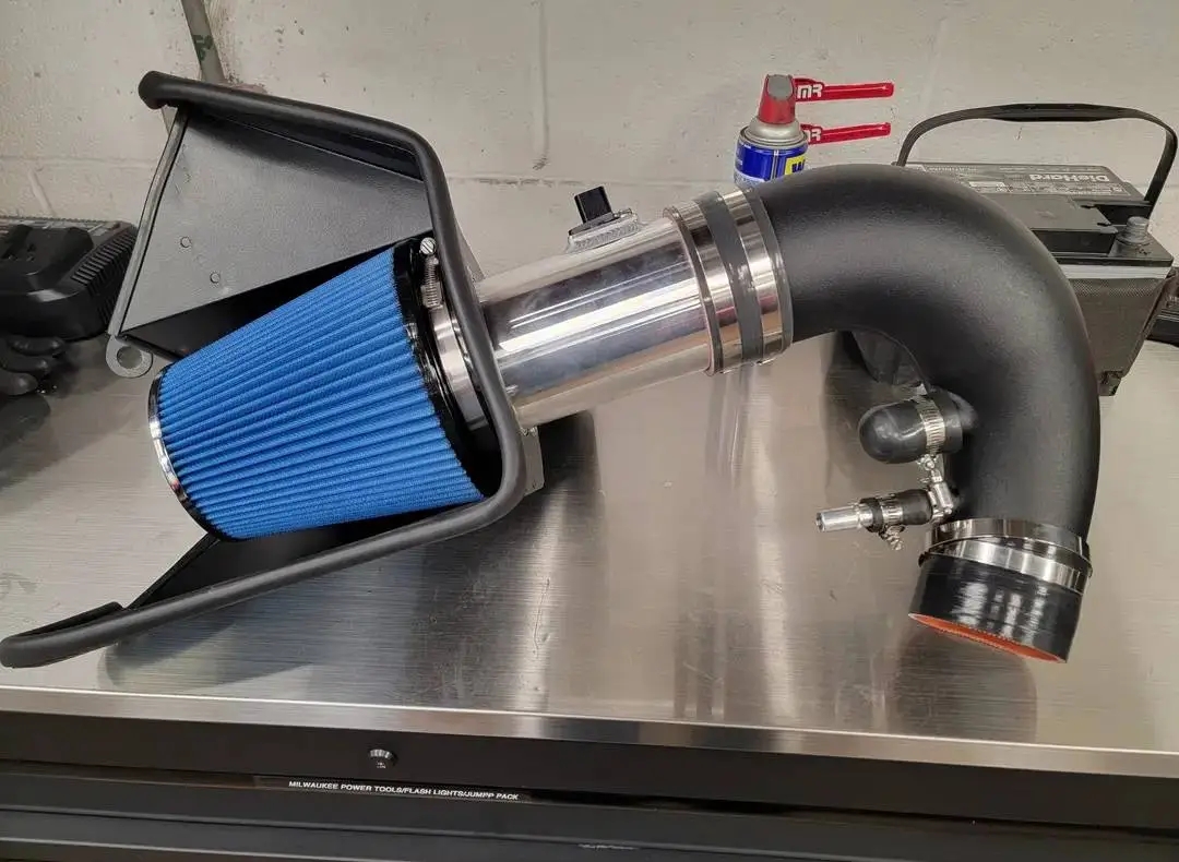 High-Performance Cold Air Intake Kit 05-10 Mustang