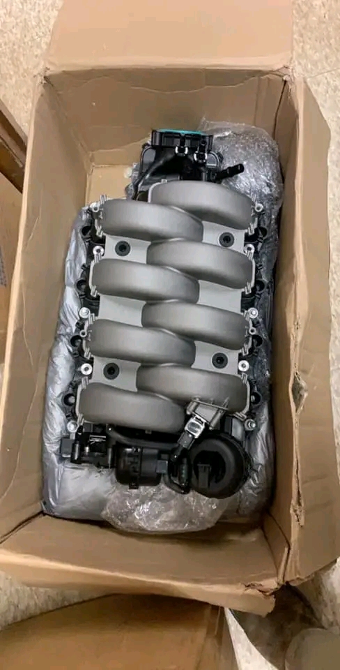 Car intake manifold for 05-14 Mustang