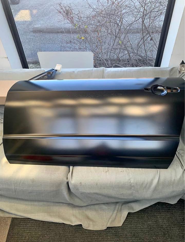 Door shell for 05-2009 mustang