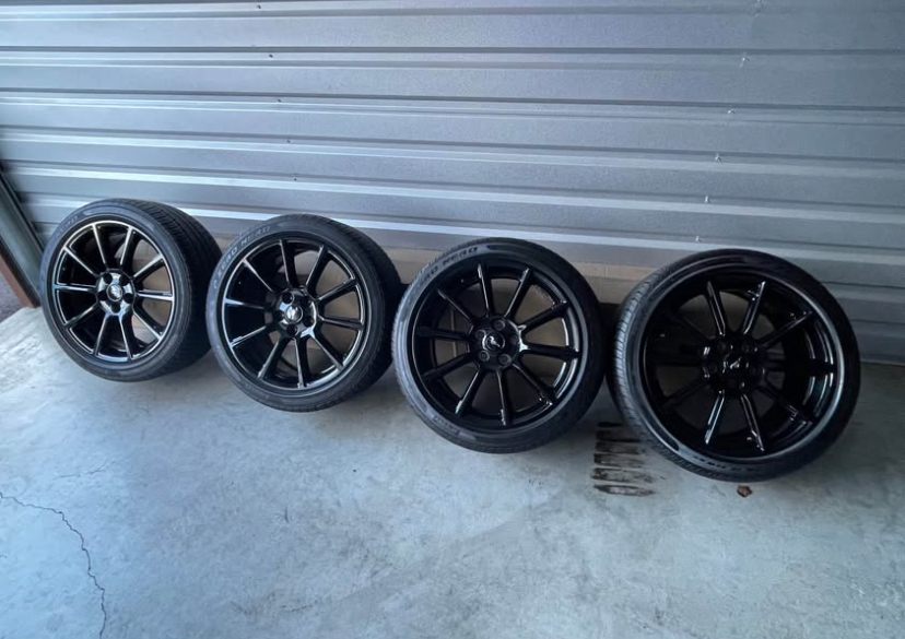 Mustangs wheels/Tires