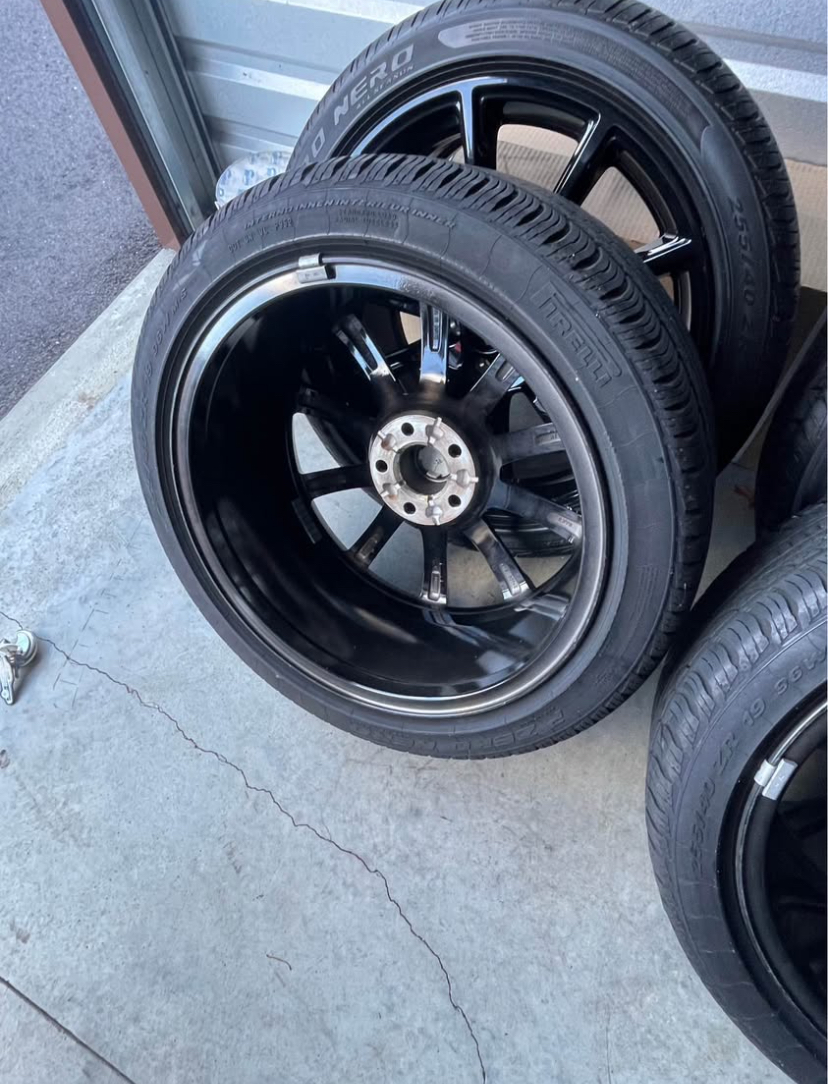 Mustangs wheels/Tires