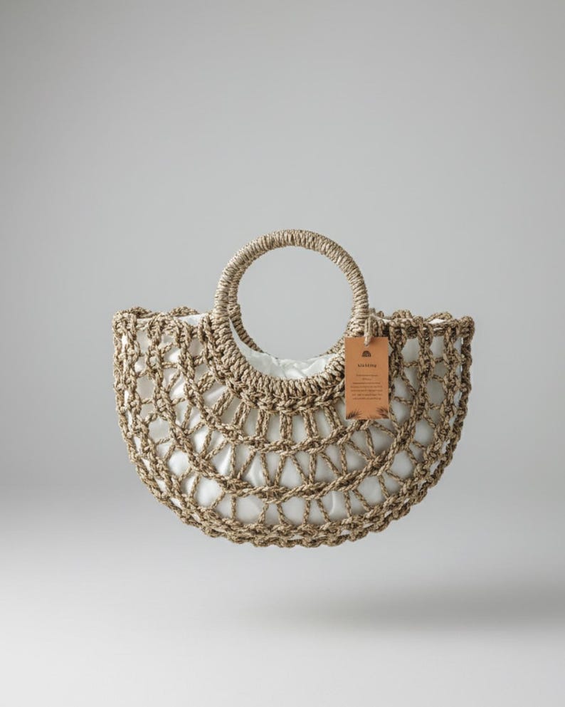 Handwoven Seagrass Bag: Artisan Bali Beach Tote