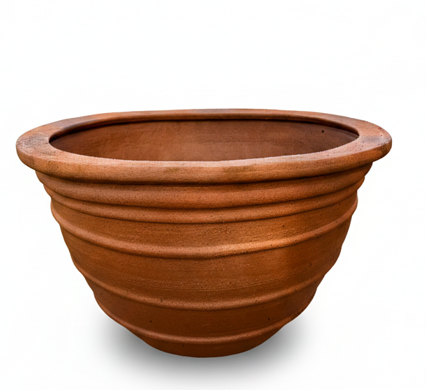 Medium Terracotta Outdoor/indoor water Planter