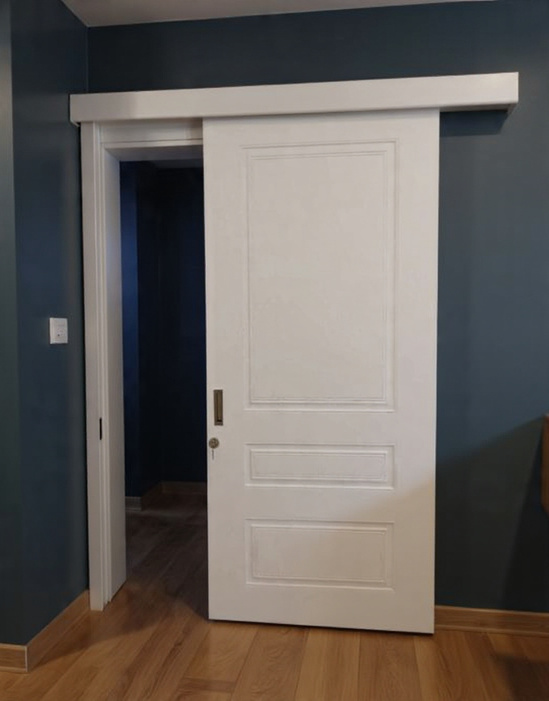 باب سحب خشبي