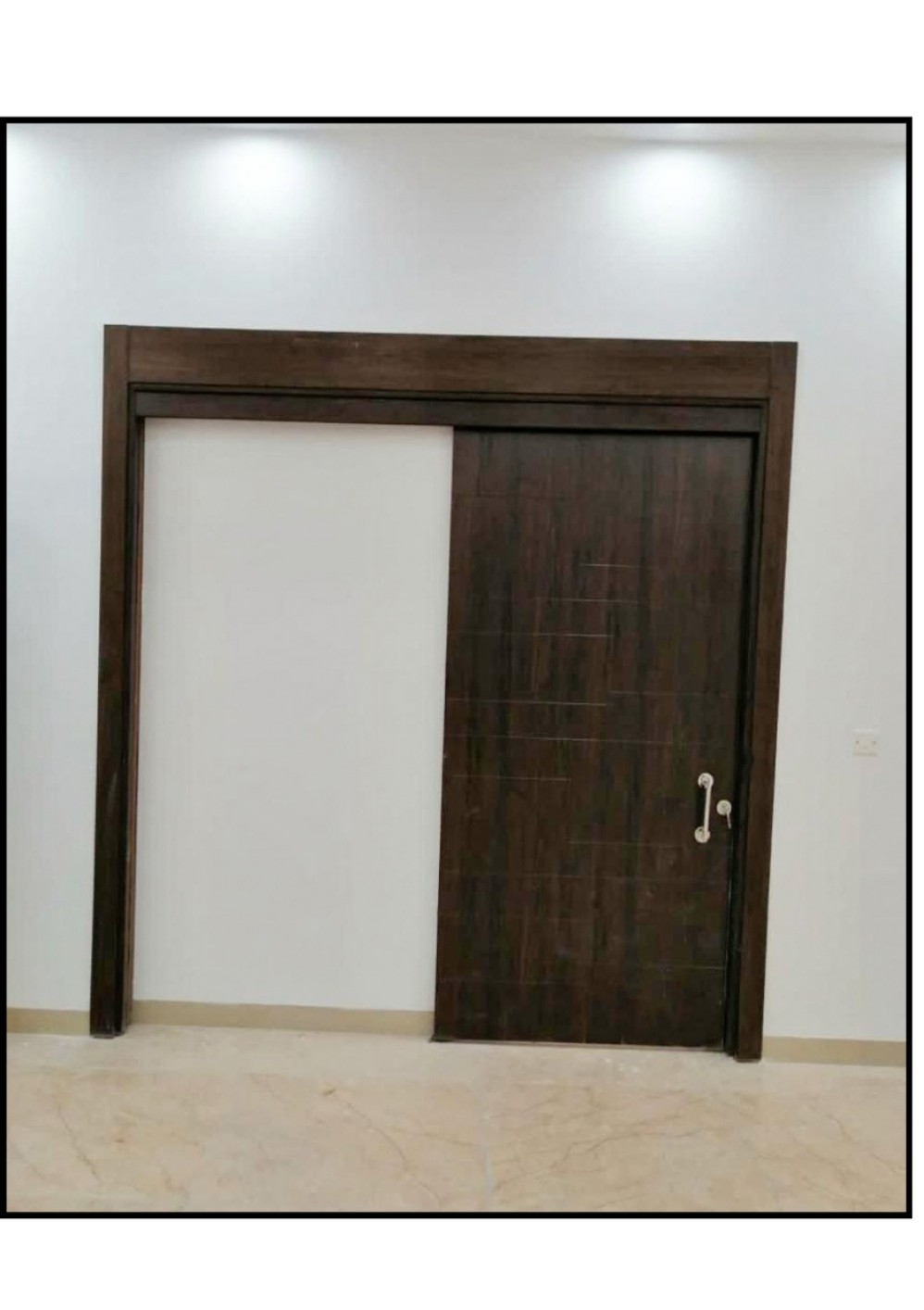 باب سحب خشبي