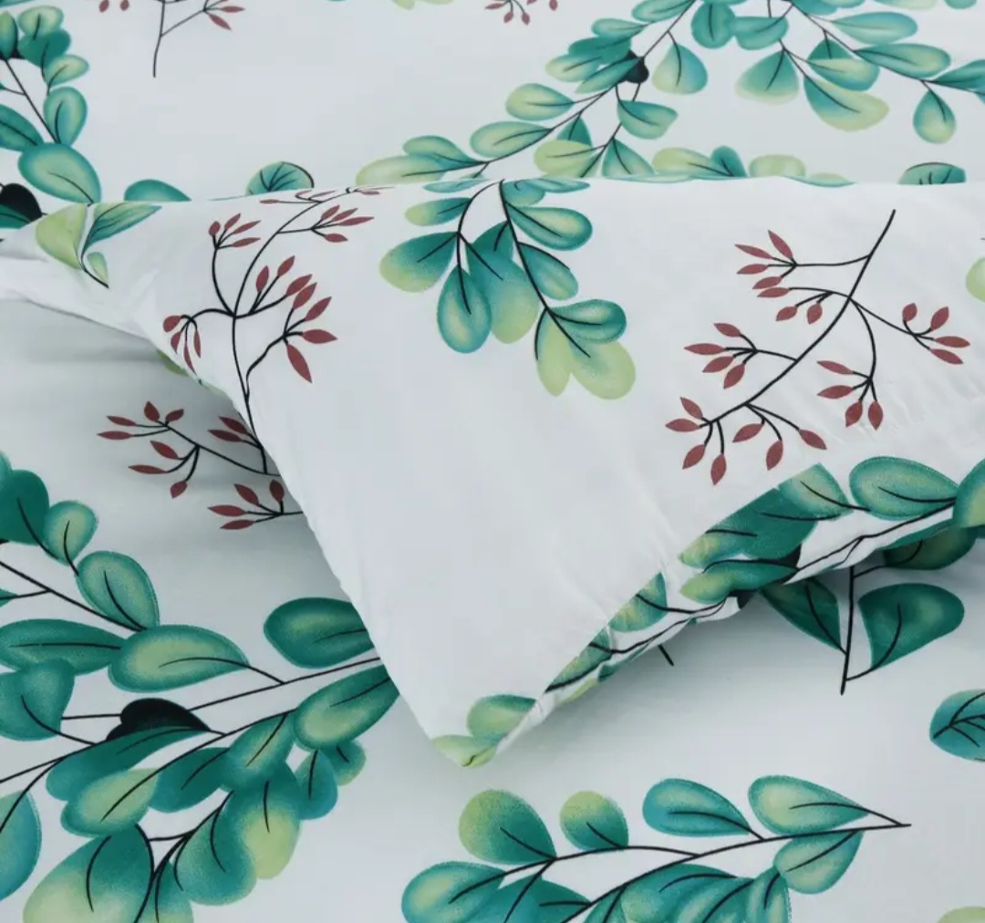 4-Piece Printed Bedding Set – Soft Polyester Duvet Cover, Bed Sheet & Pillowcases | Lightweight, Washable & All-Season Comfort