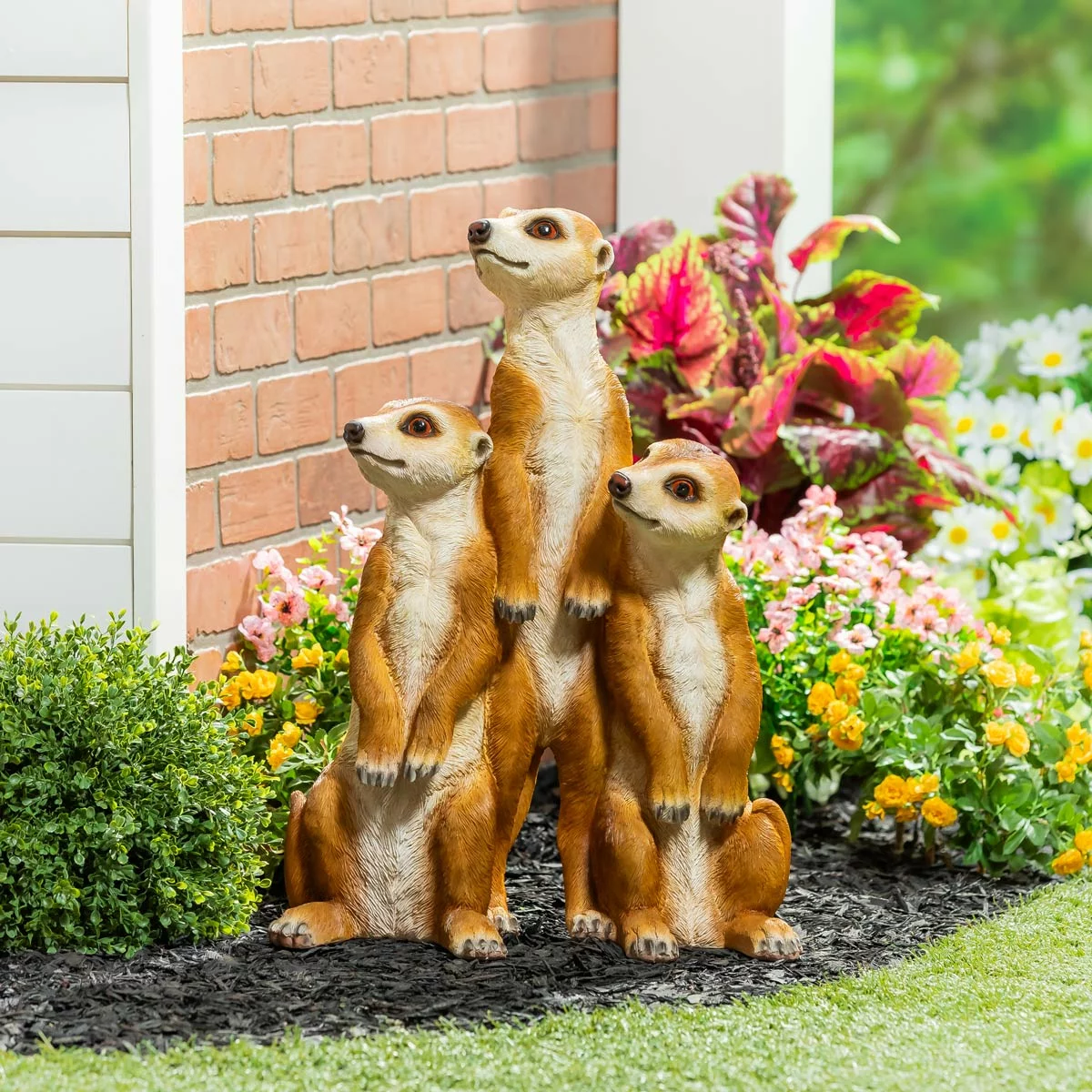 Evergreen Meerkat Statue