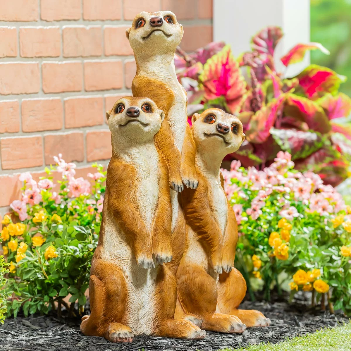 Evergreen Meerkat Statue