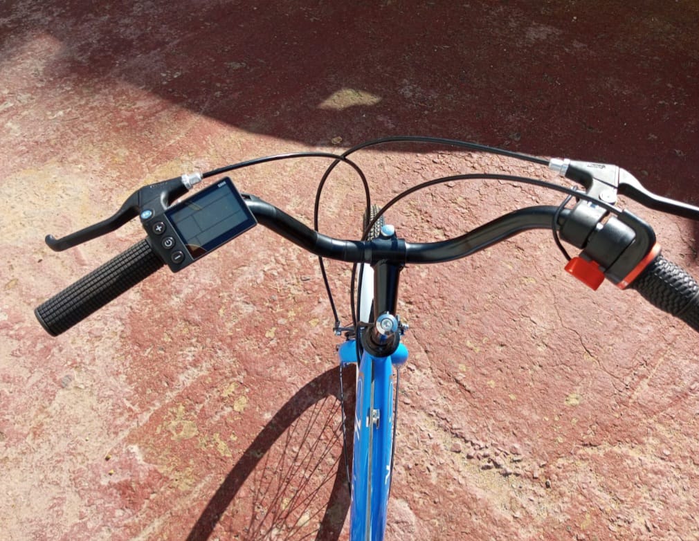 Tricycle Électrique de Nettoyage Urbain – Porte-Bac 120 L