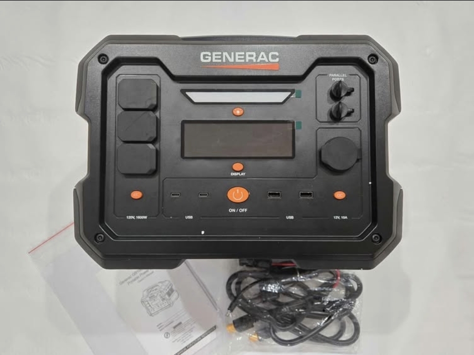 Generac 1600W Output / 3200 Peak 1086Wh Portable Battery Power Station with Push Button Start and Solar Charging - GB1000 