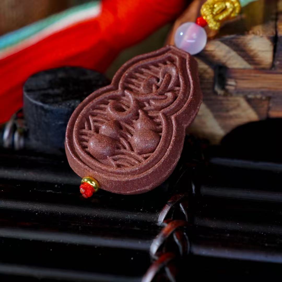 Carved Gourd Pendant
