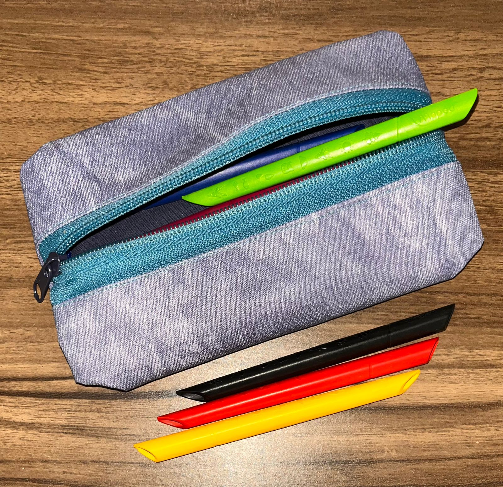 Estojo Escolar Infantil