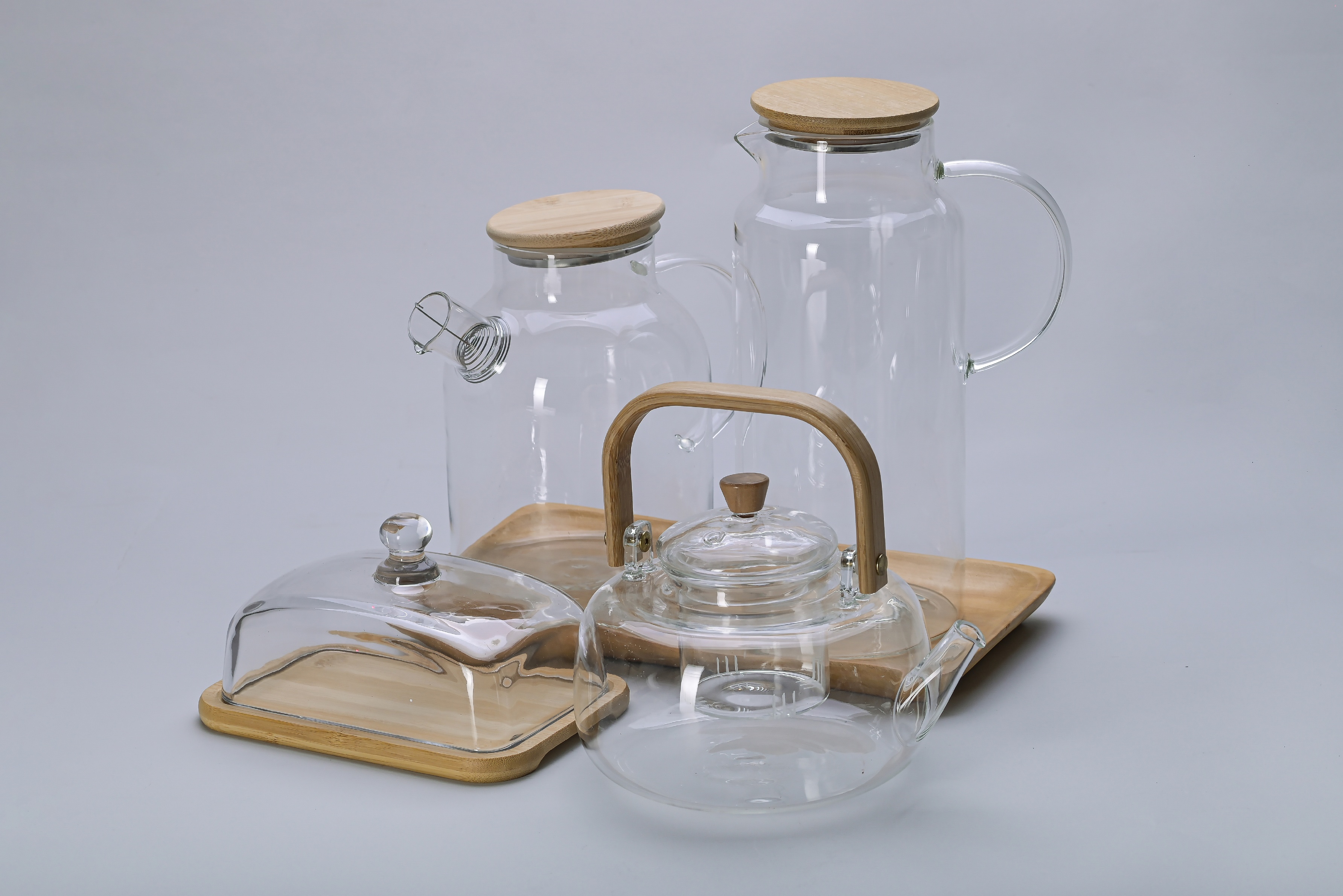 Set de Jarras y Tetera de Vidrio con Bambú