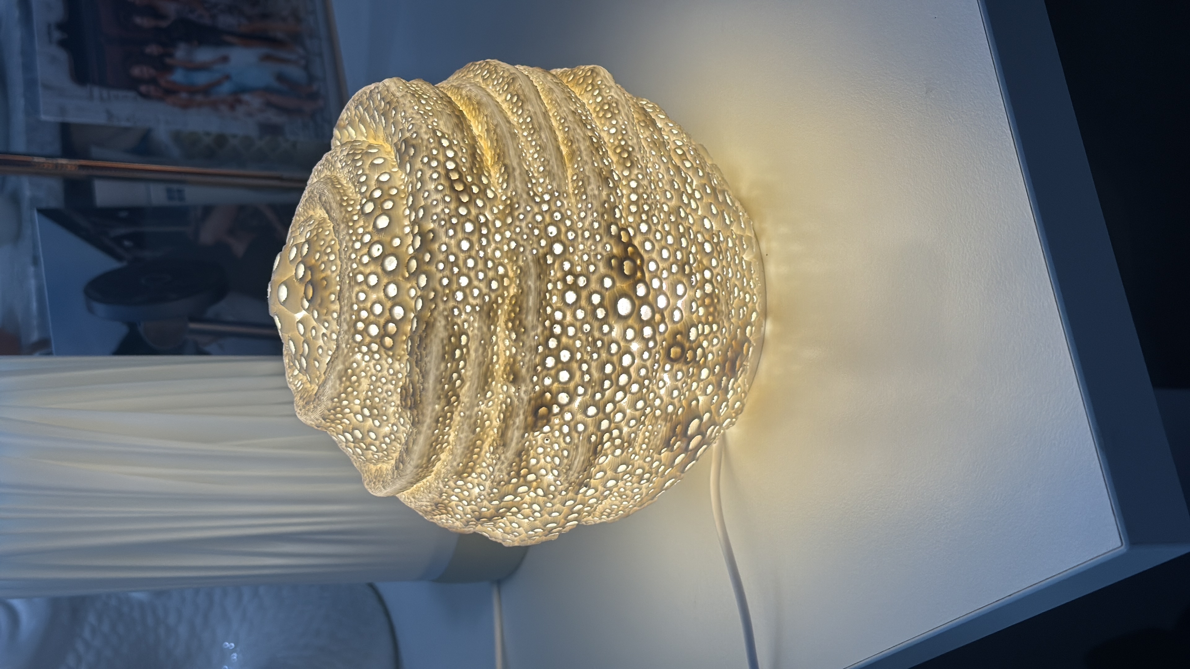 Beehive lamp