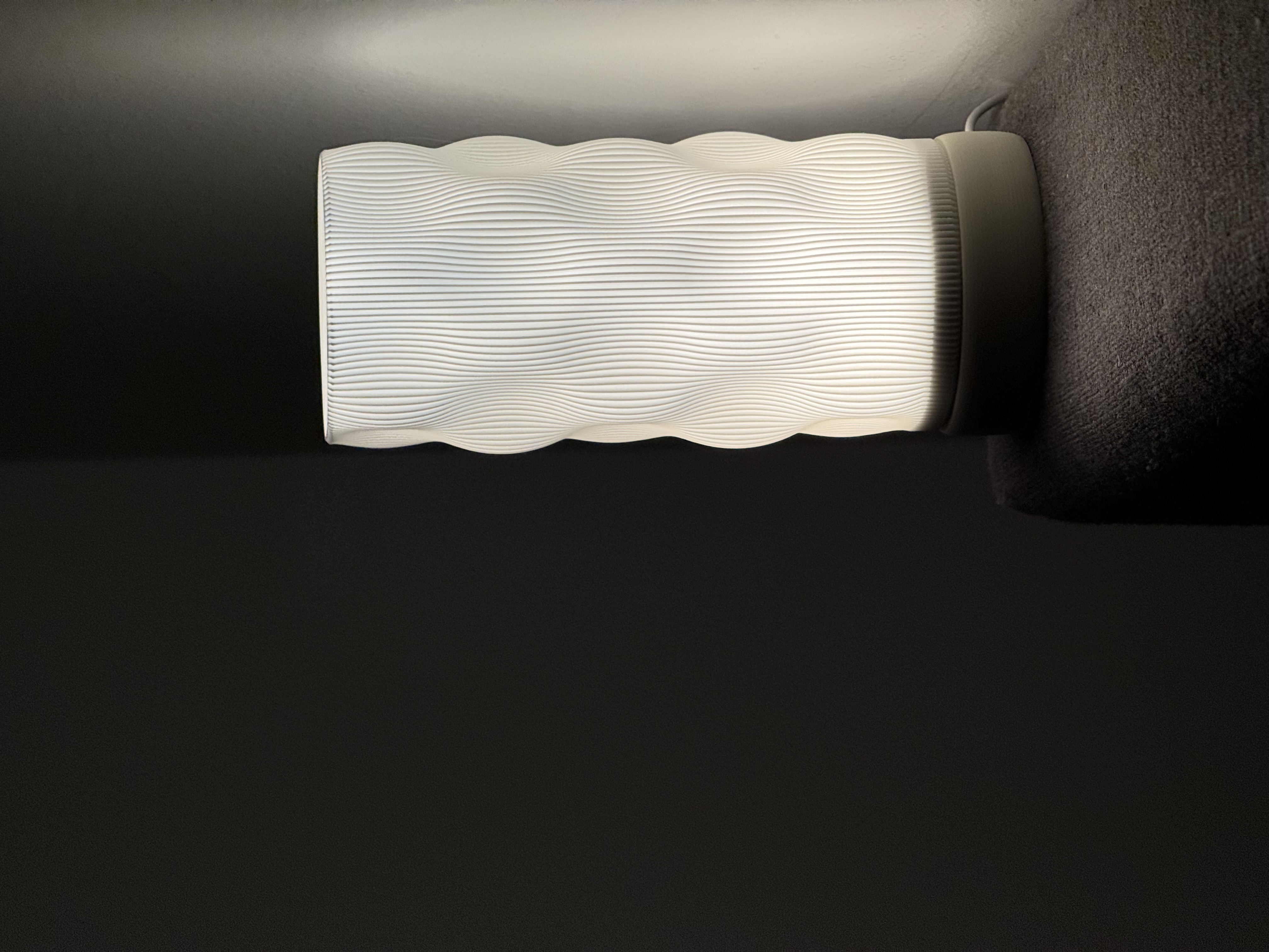 Wavy lamp